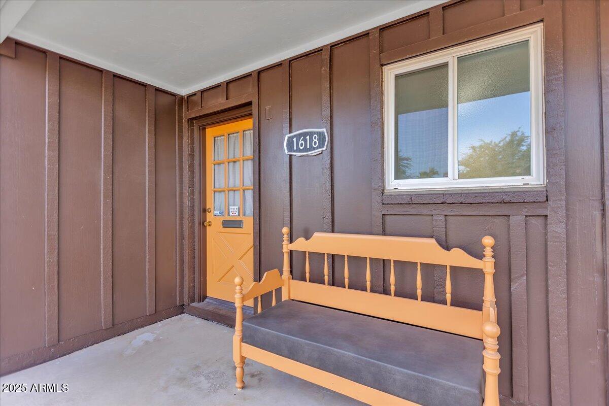 1618 N McAllister Avenue