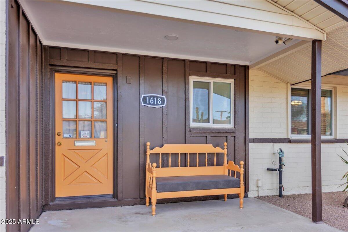 1618 N McAllister Avenue