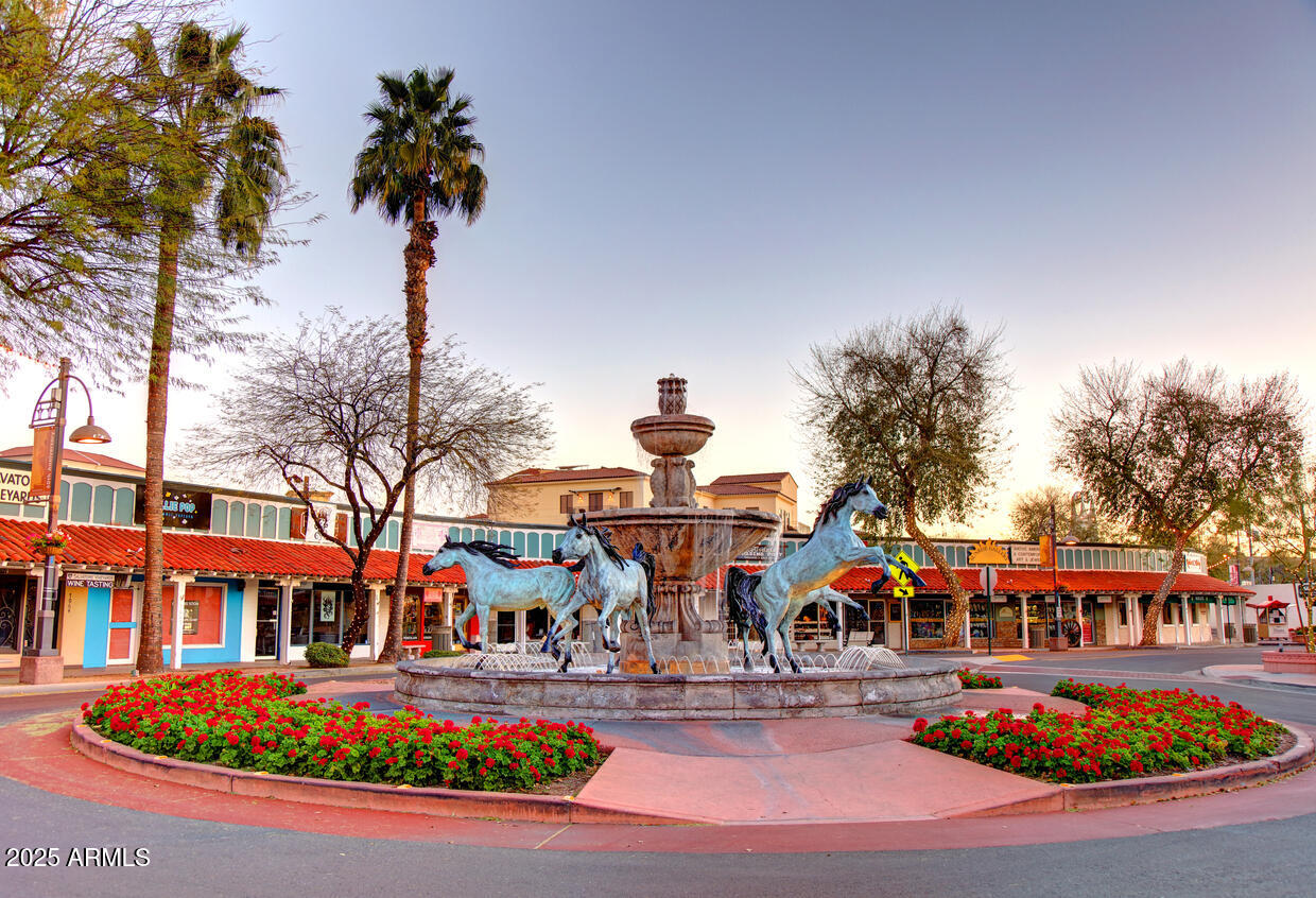 5028 N SCOTTSDALE Road