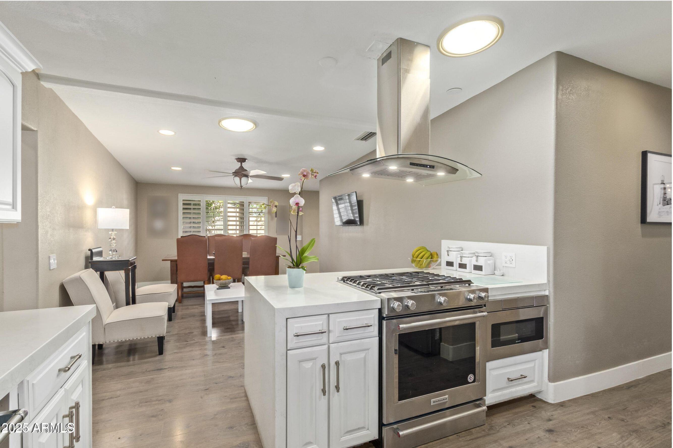 5028 N SCOTTSDALE Road