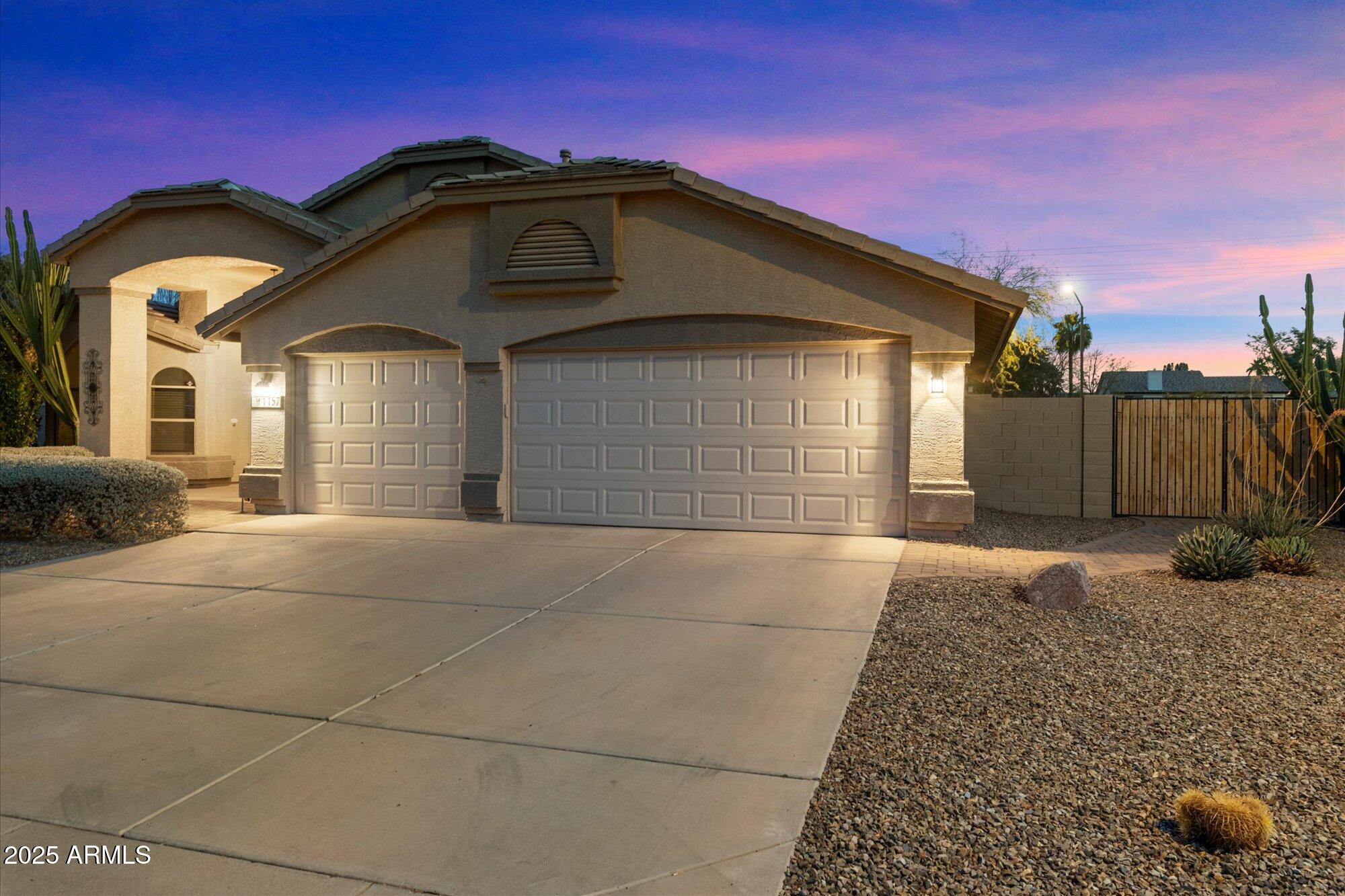 1157 E LIBERTY Lane