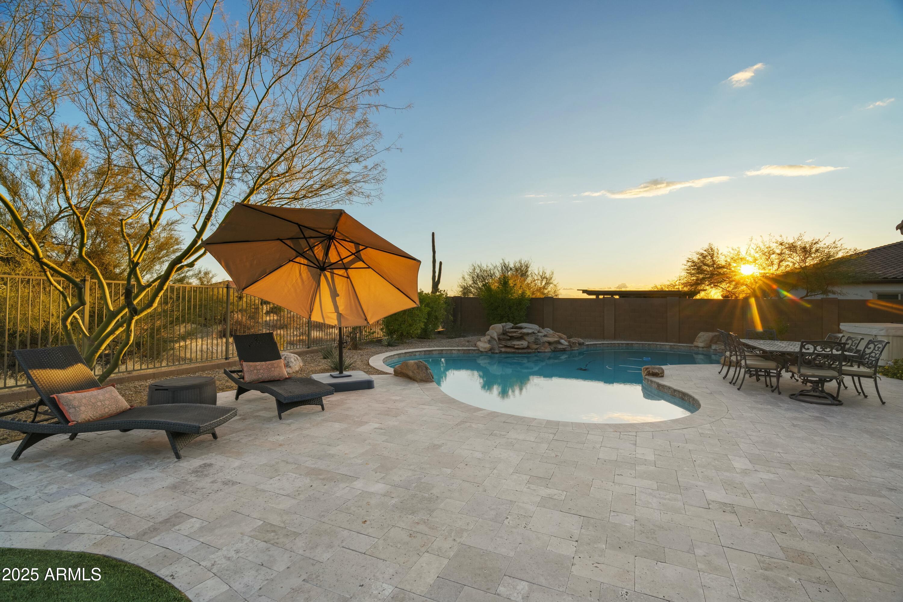 6015 E CALLE DE LAS ESTRELLAS --