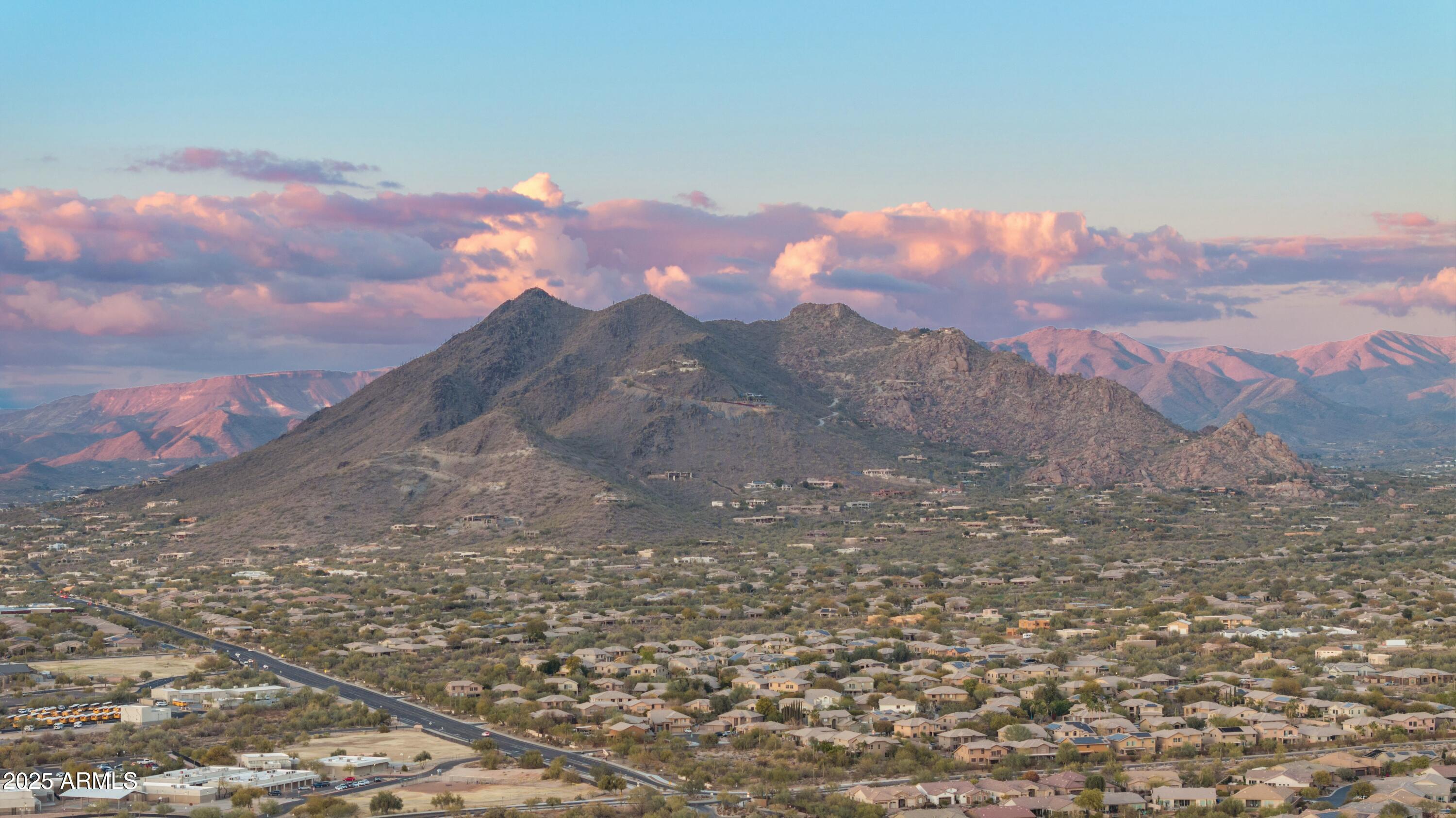 6015 E CALLE DE LAS ESTRELLAS --