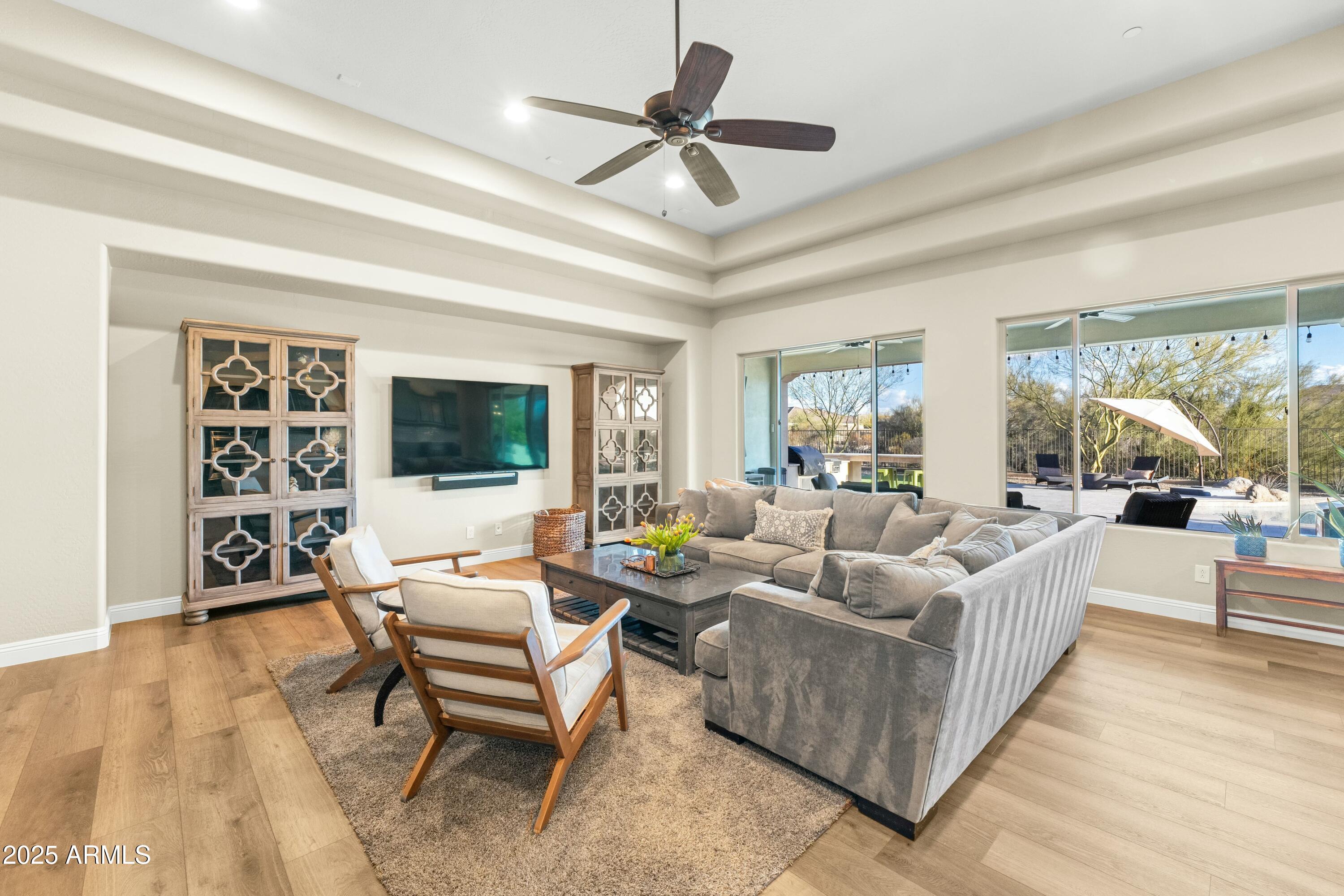 6015 E CALLE DE LAS ESTRELLAS --