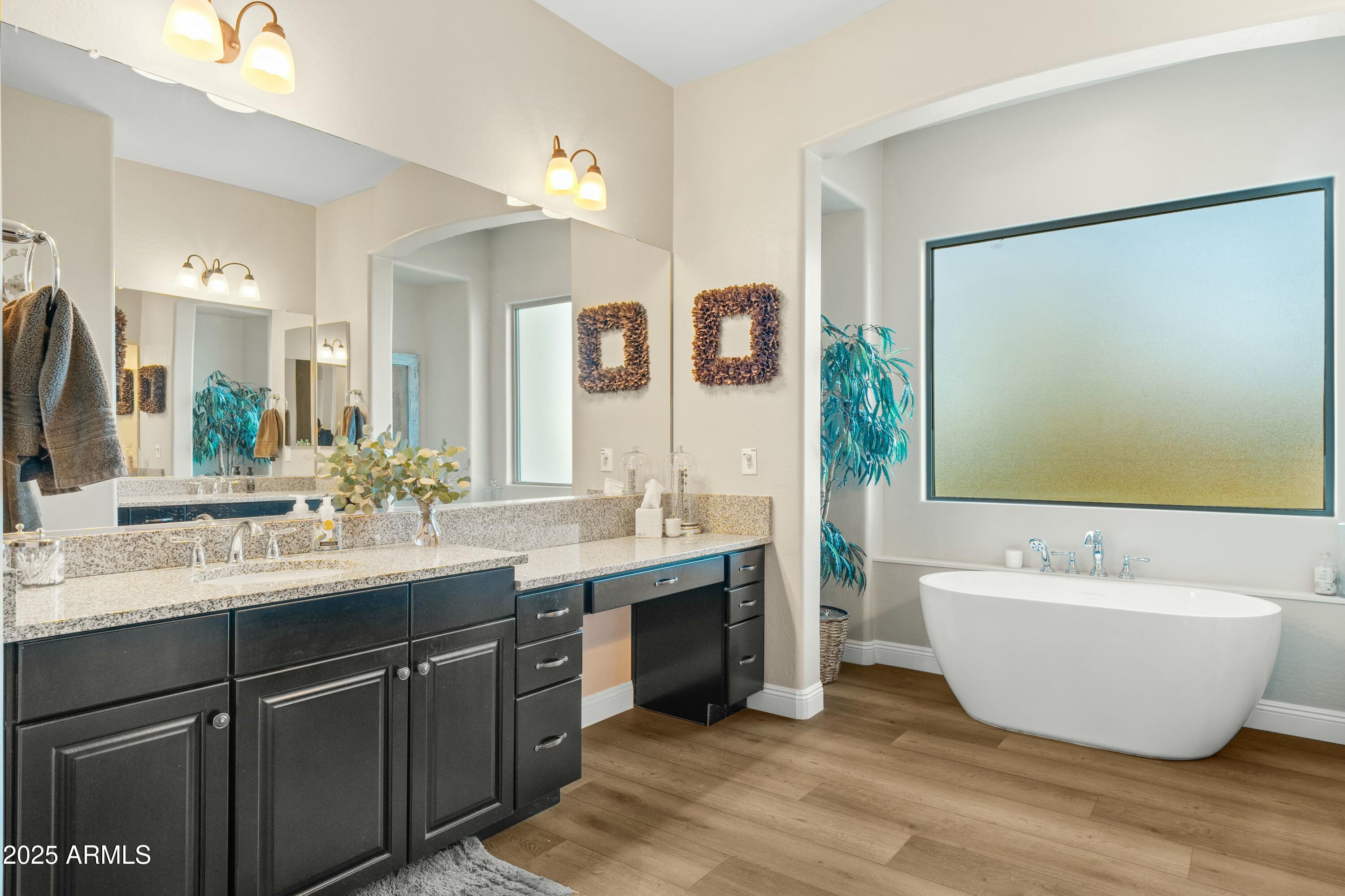 6015 E CALLE DE LAS ESTRELLAS --