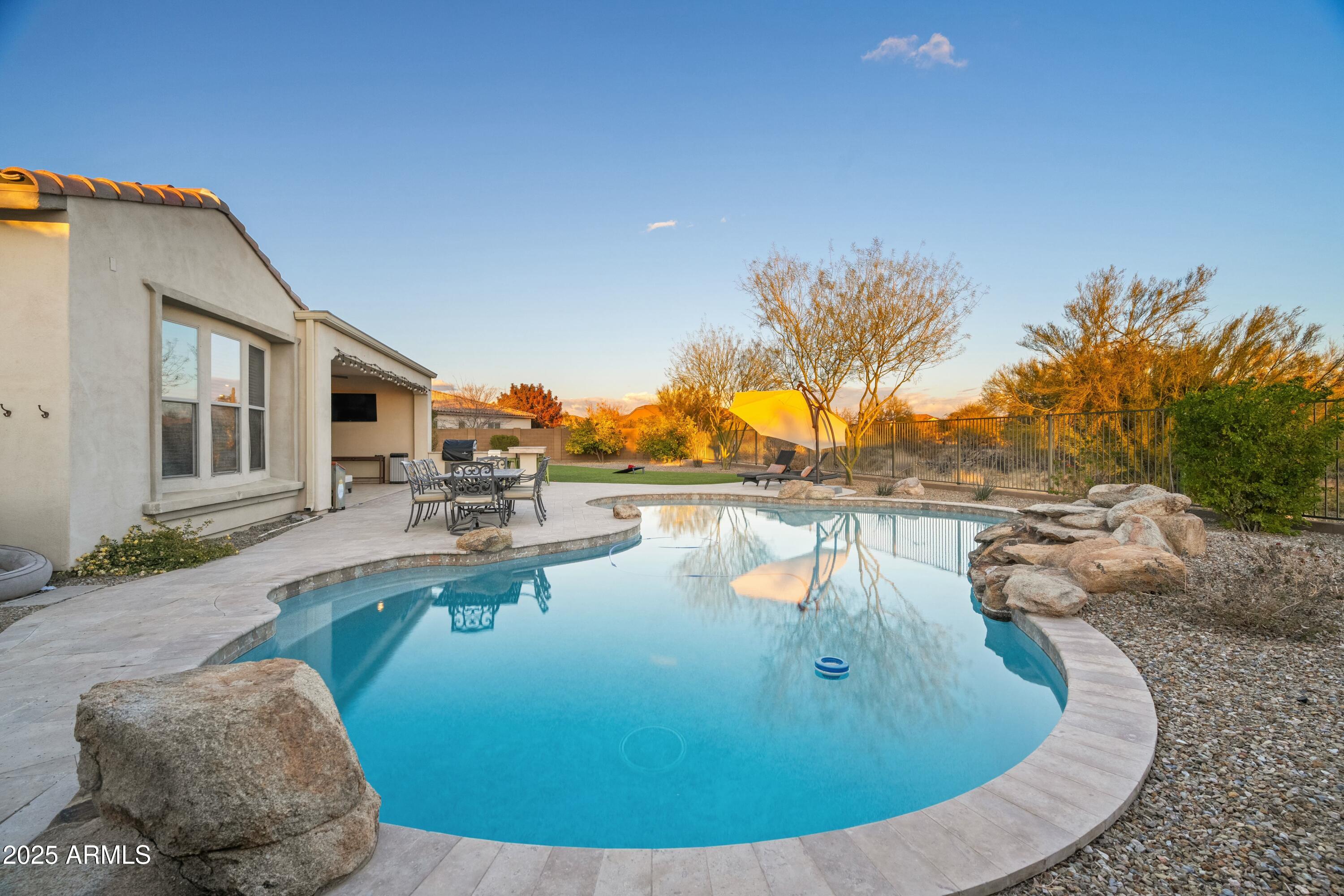 6015 E CALLE DE LAS ESTRELLAS --