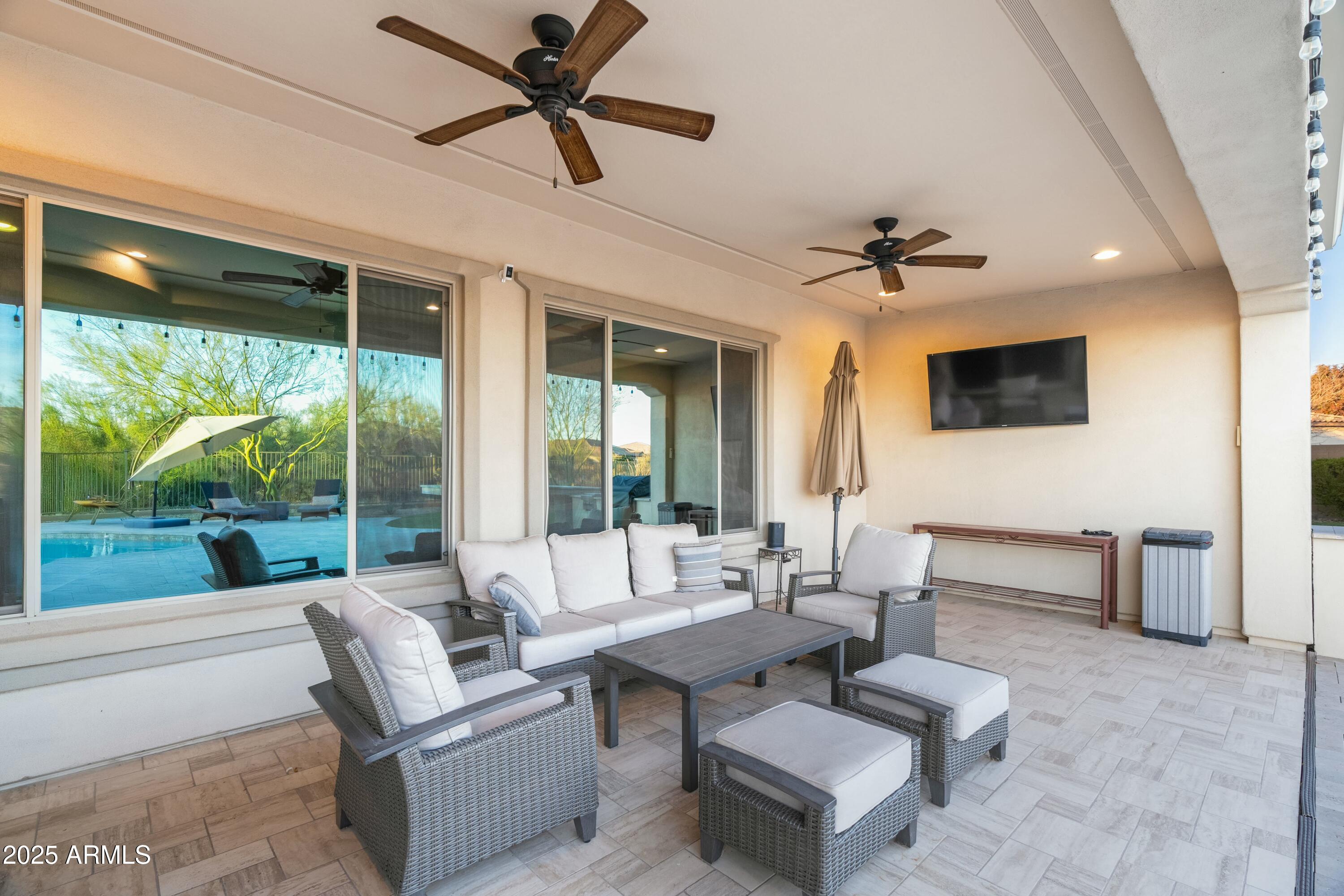 6015 E CALLE DE LAS ESTRELLAS --