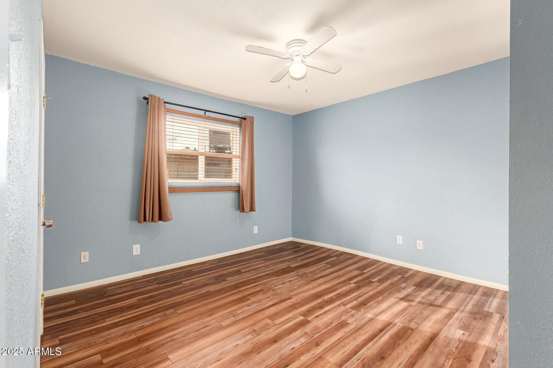 5715 W HEATHERBRAE Drive