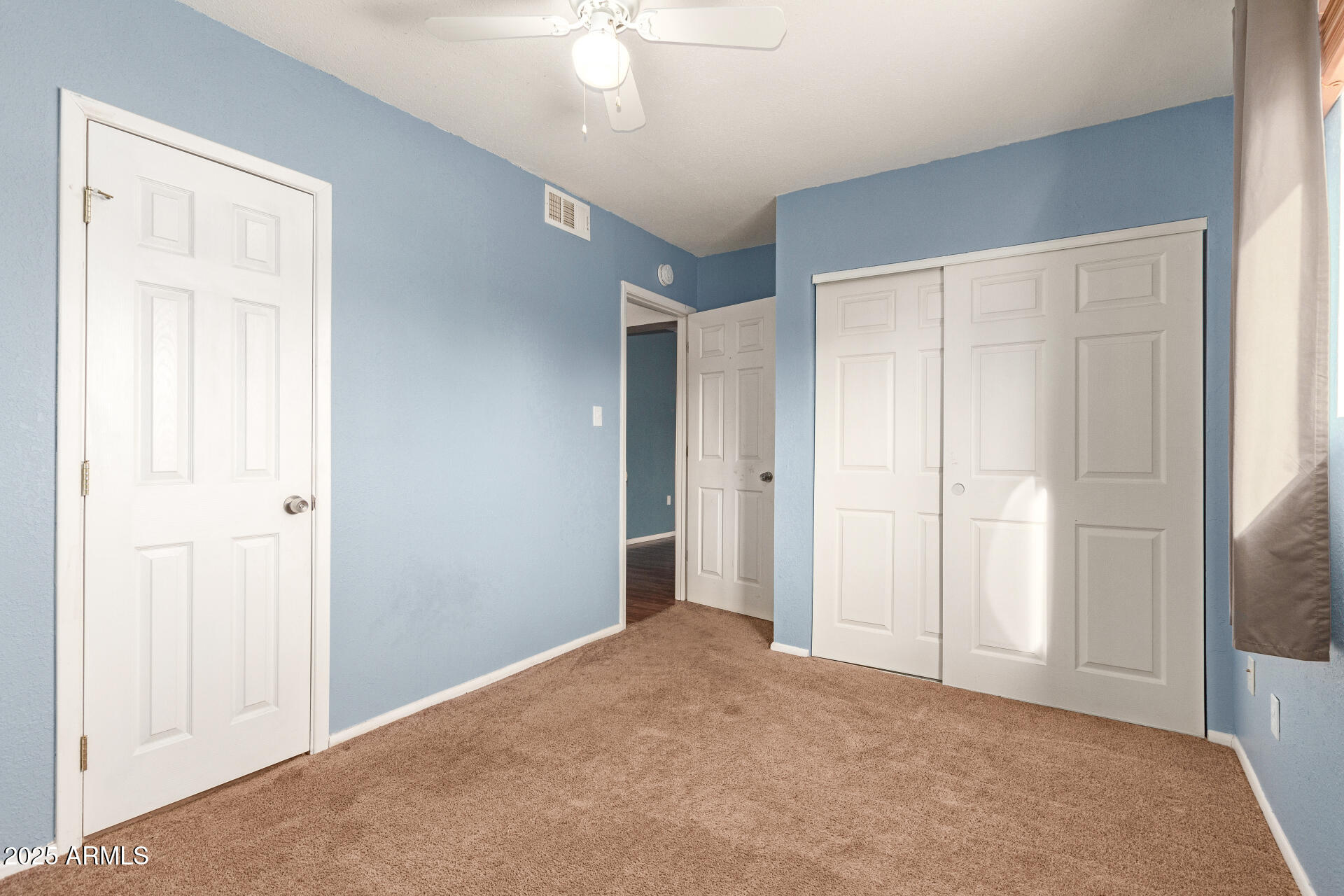 5715 W HEATHERBRAE Drive