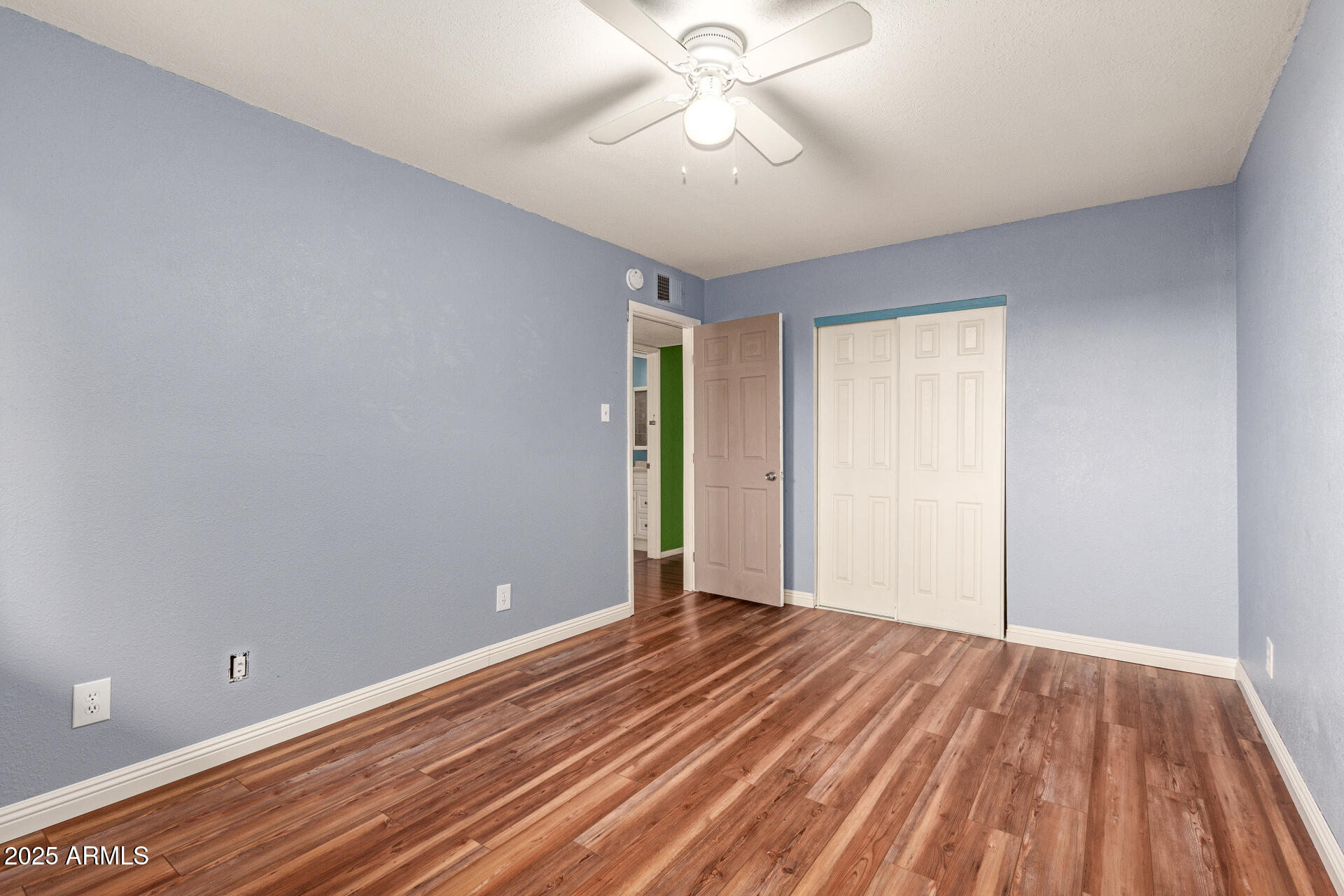 5715 W HEATHERBRAE Drive