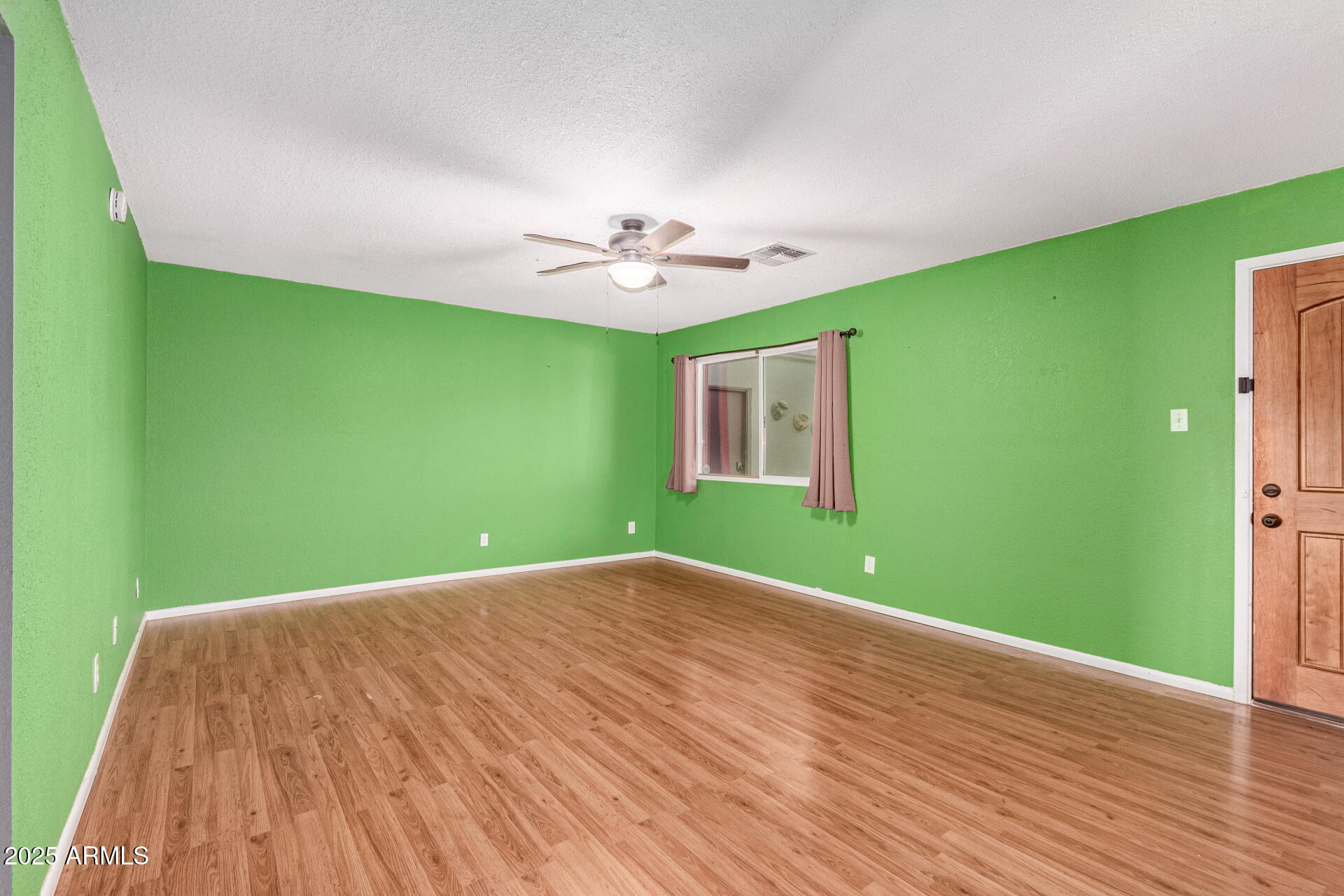 5715 W HEATHERBRAE Drive