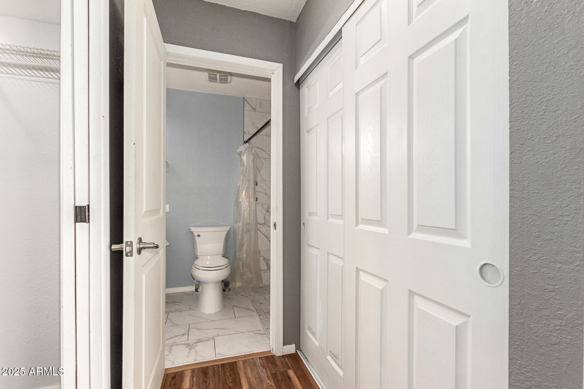 5715 W HEATHERBRAE Drive