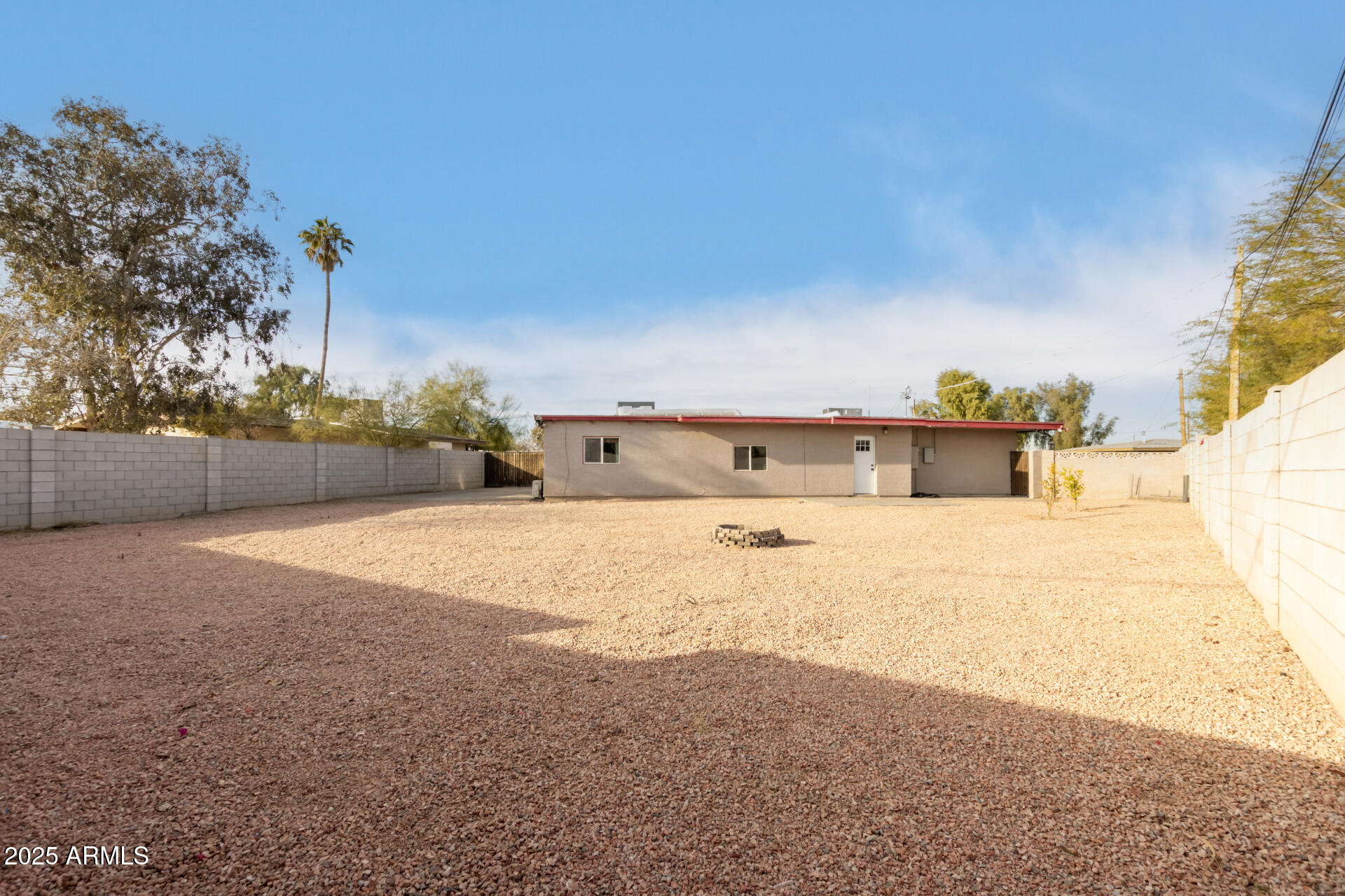 5715 W HEATHERBRAE Drive