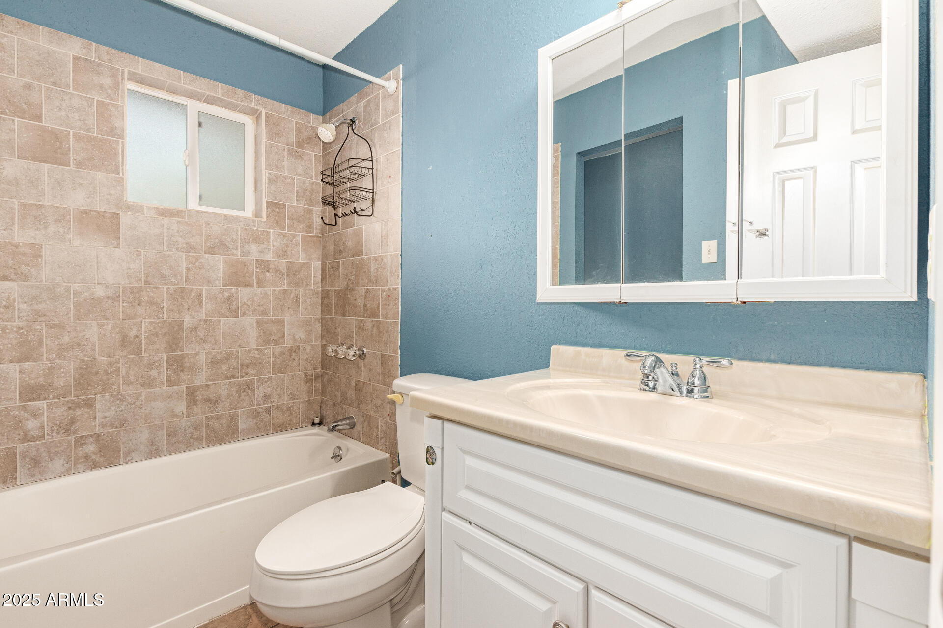 5715 W HEATHERBRAE Drive