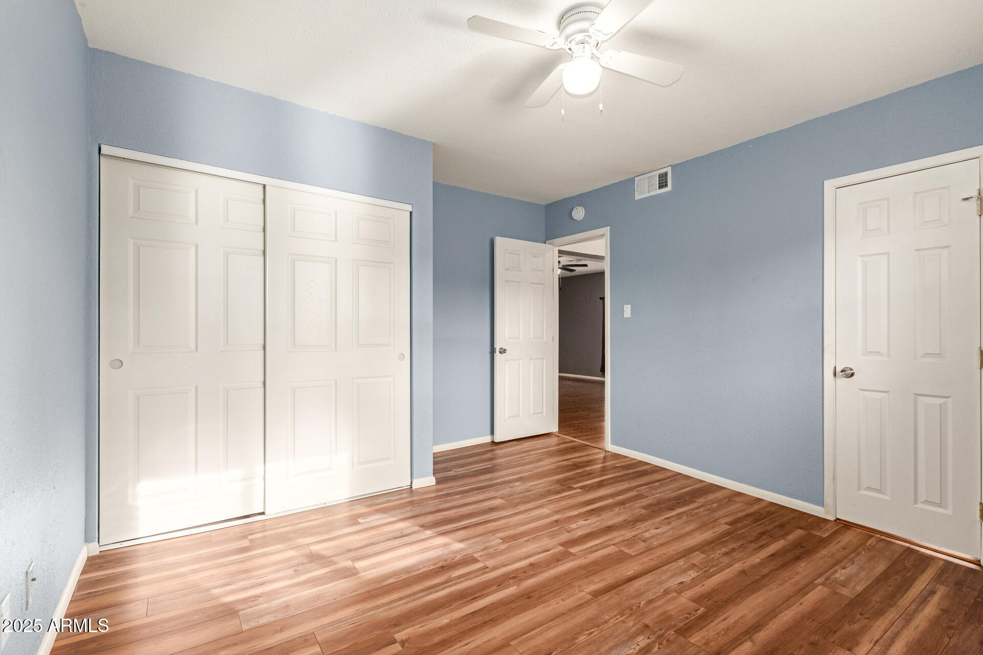 5715 W HEATHERBRAE Drive