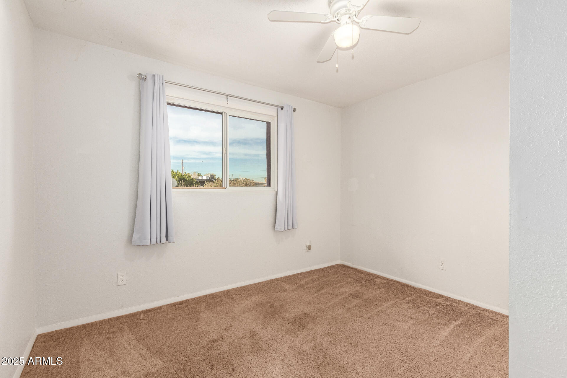 5715 W HEATHERBRAE Drive