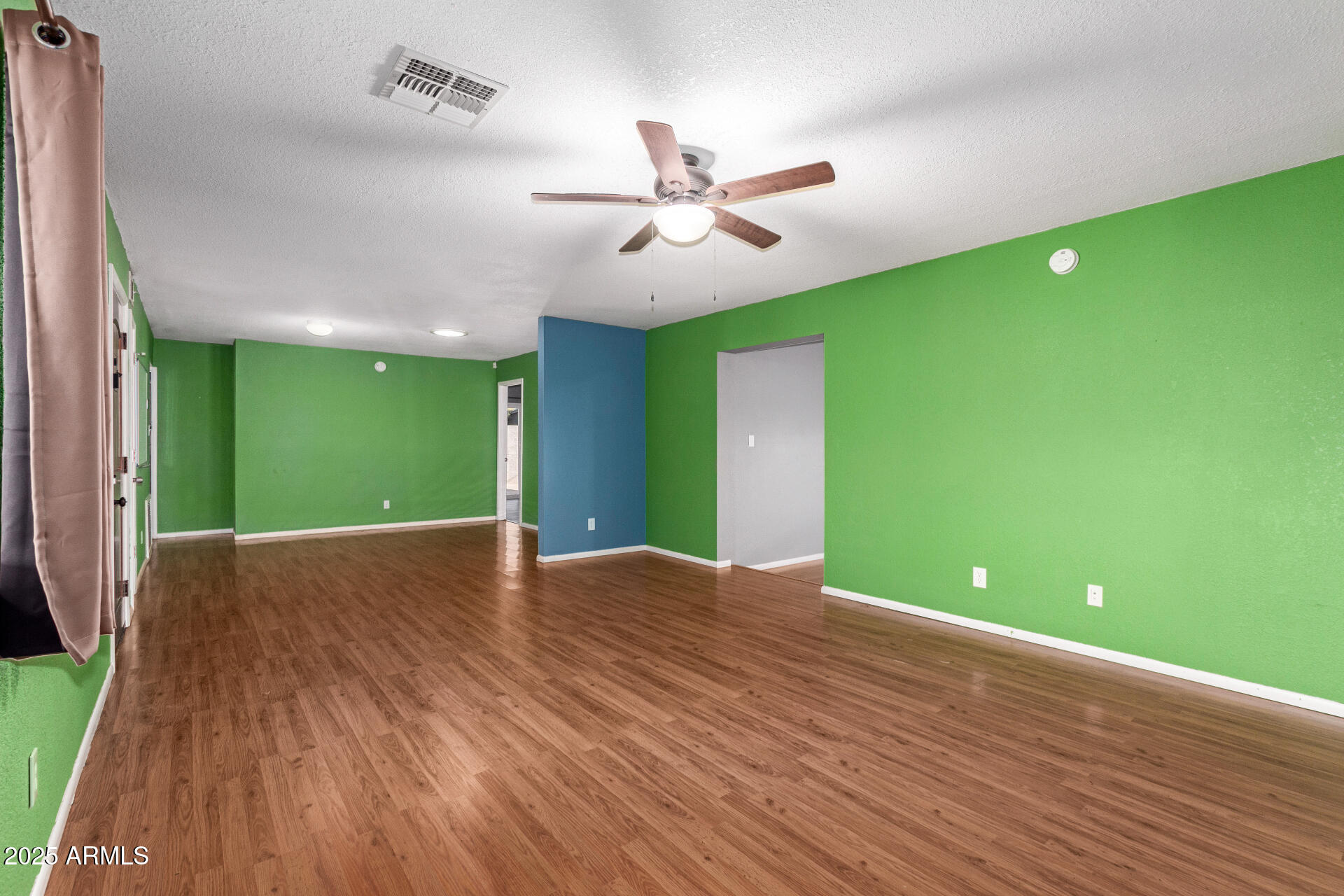 5715 W HEATHERBRAE Drive