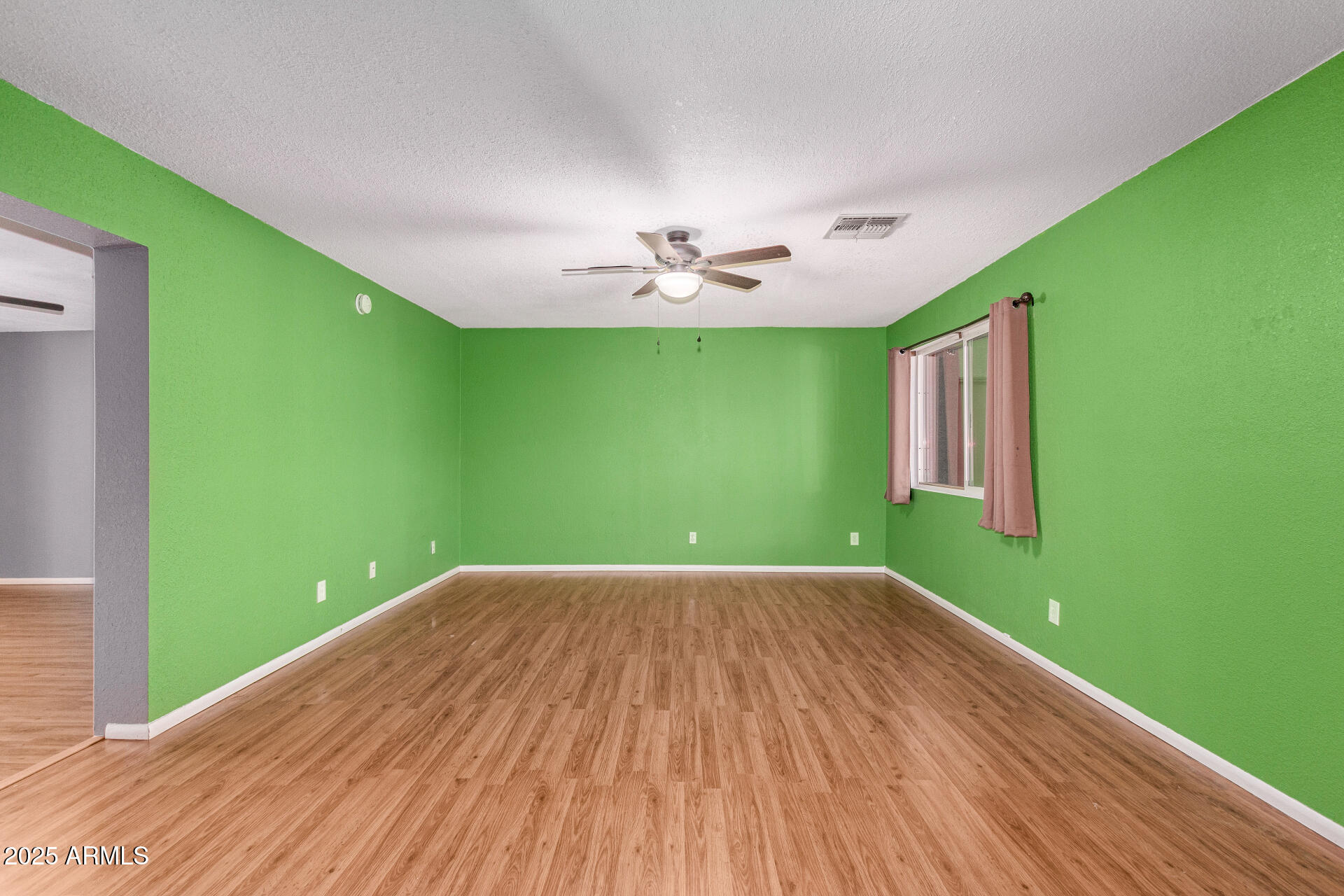 5715 W HEATHERBRAE Drive