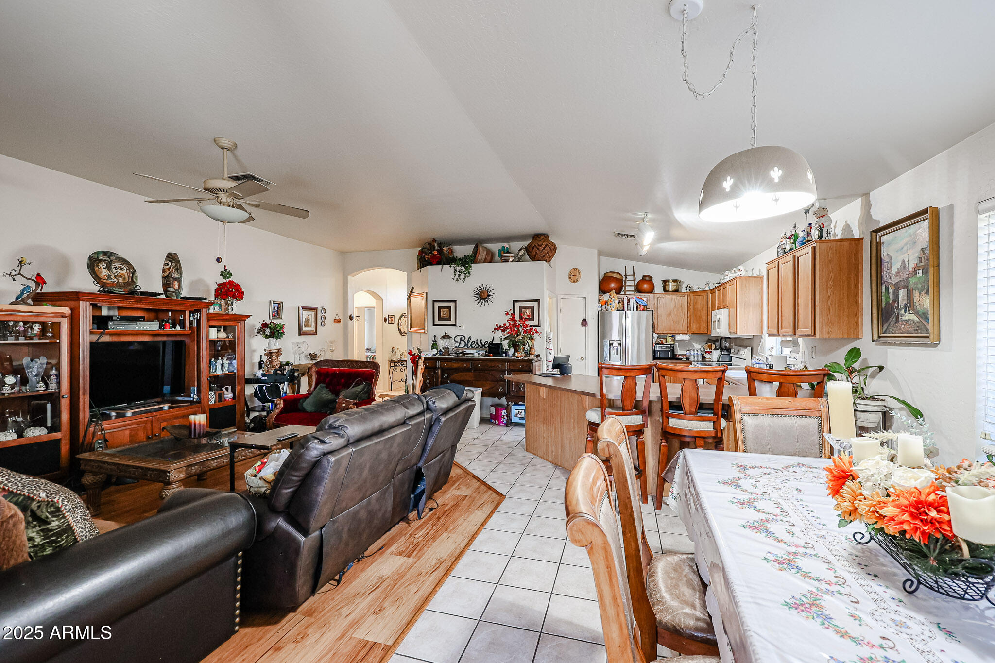 2711 E CAMPO BELLO Drive