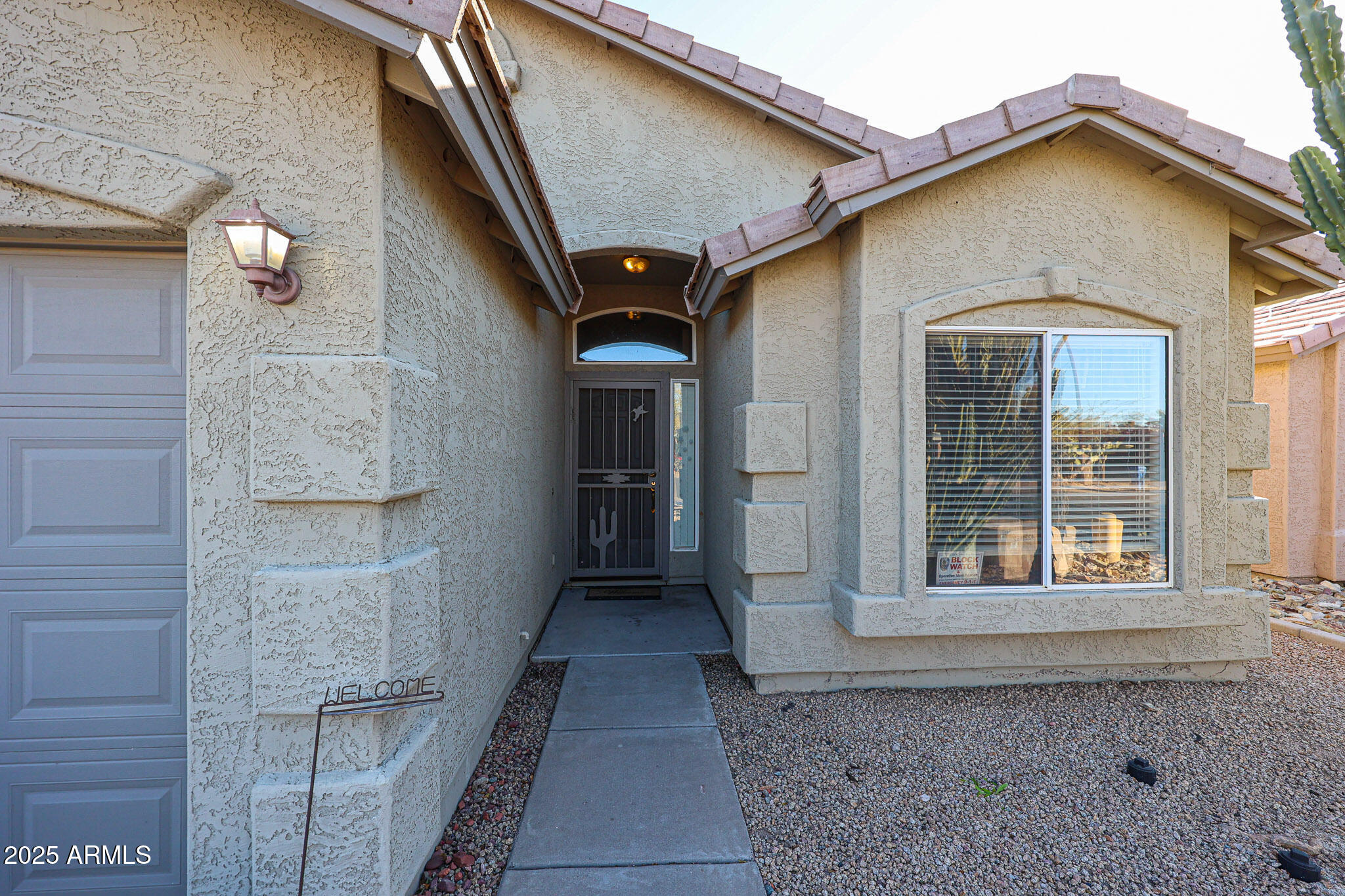 2711 E CAMPO BELLO Drive