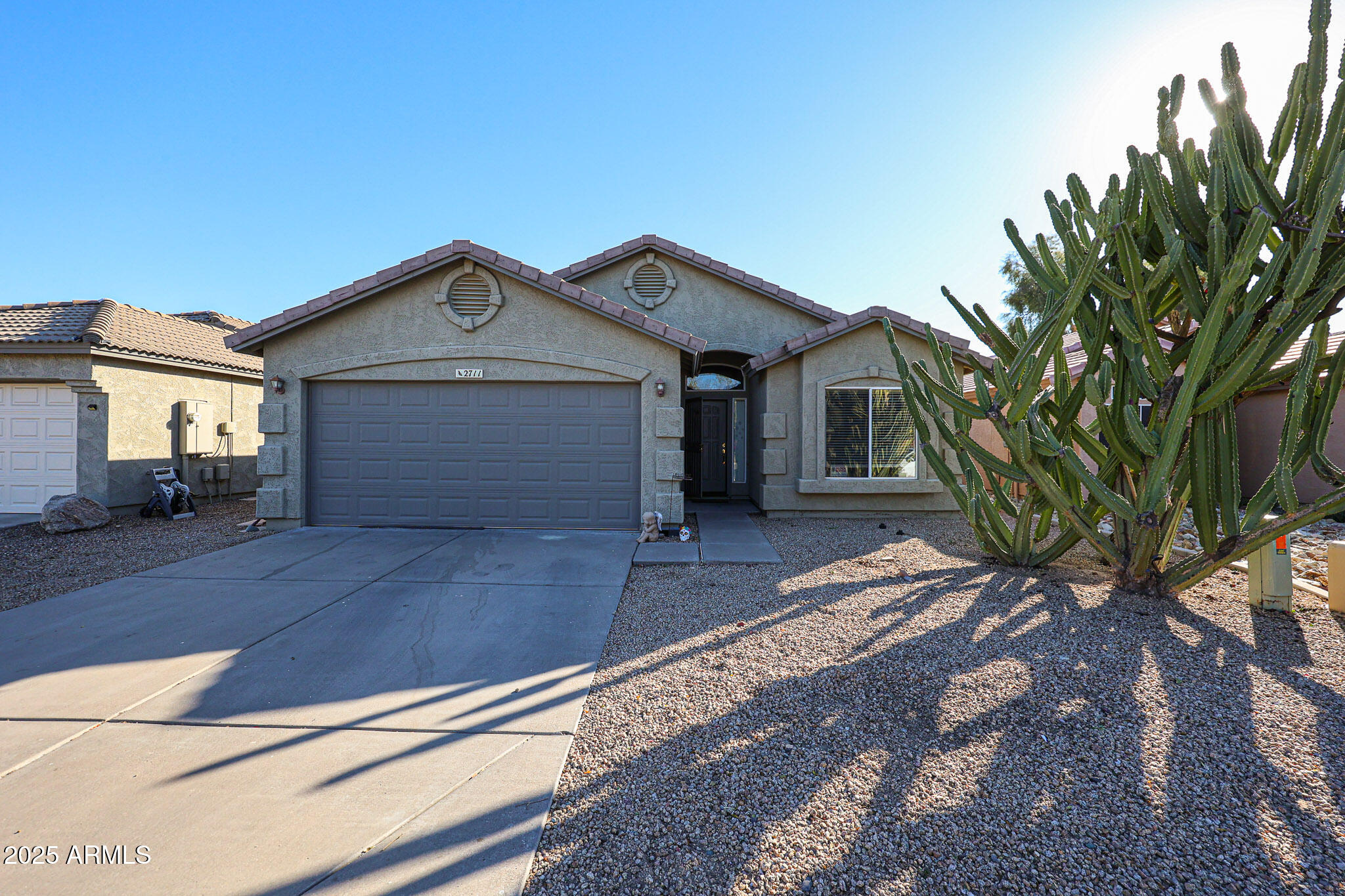 2711 E CAMPO BELLO Drive