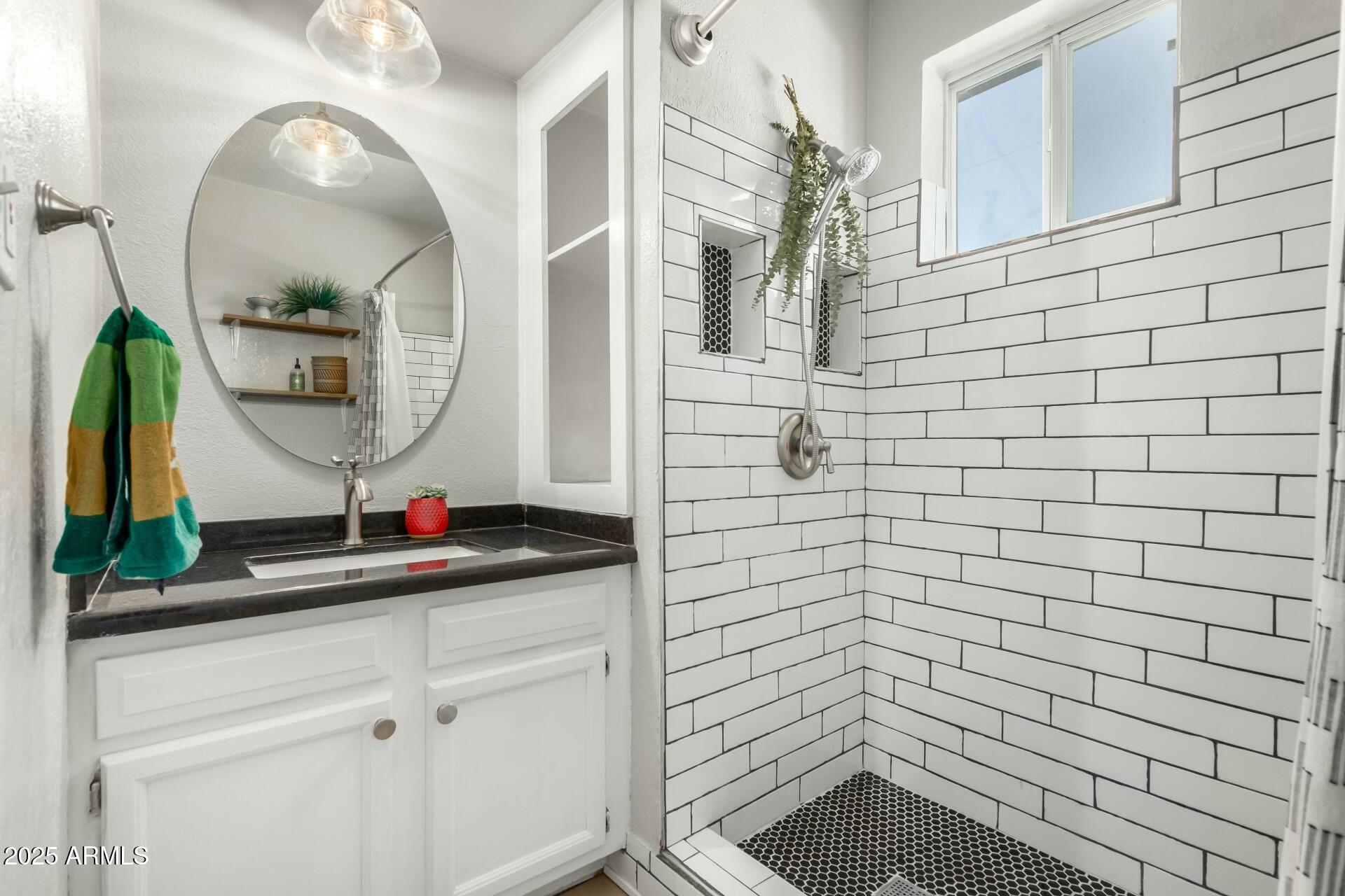 1531 W COLTER Street # 10