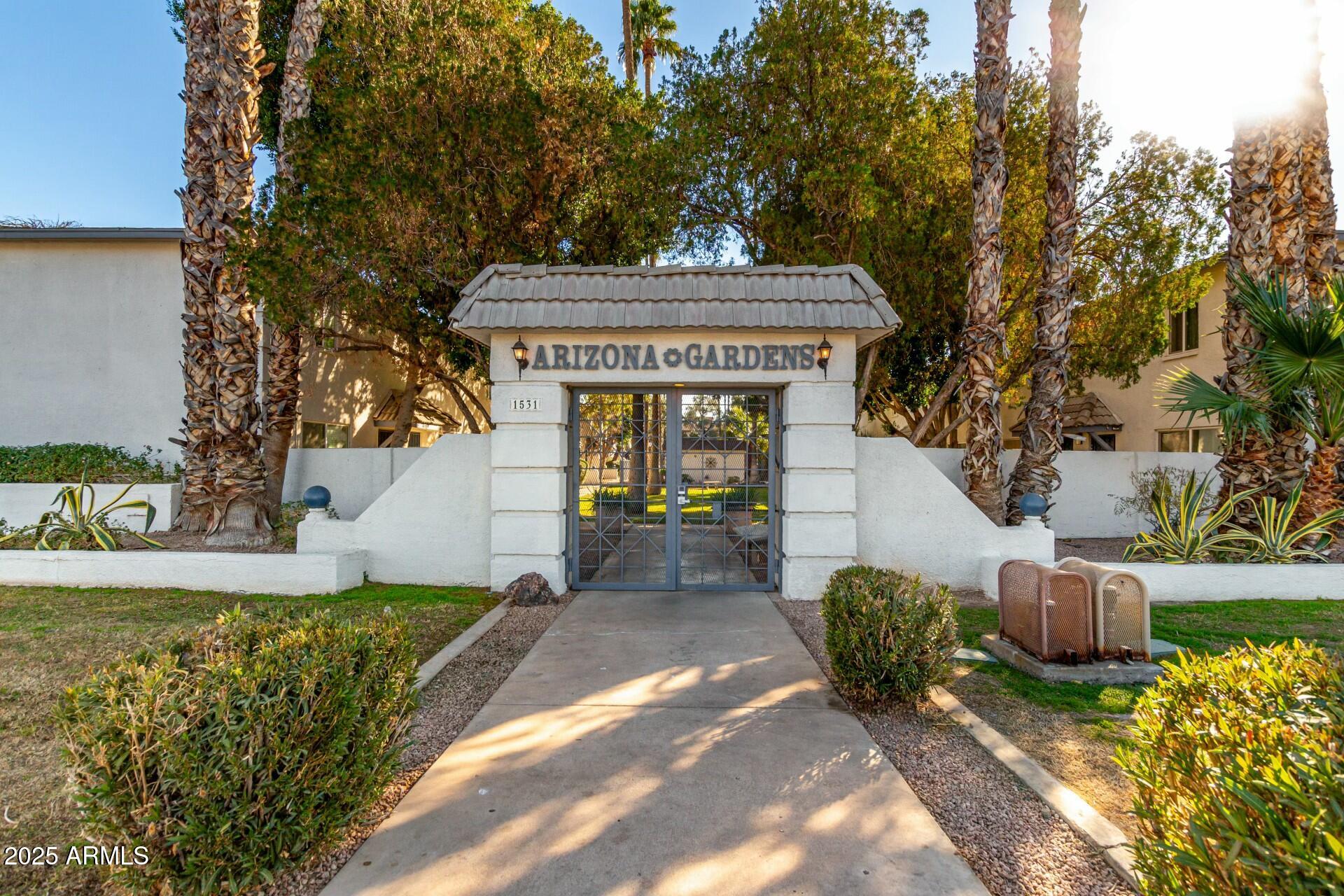 1531 W COLTER Street # 10
