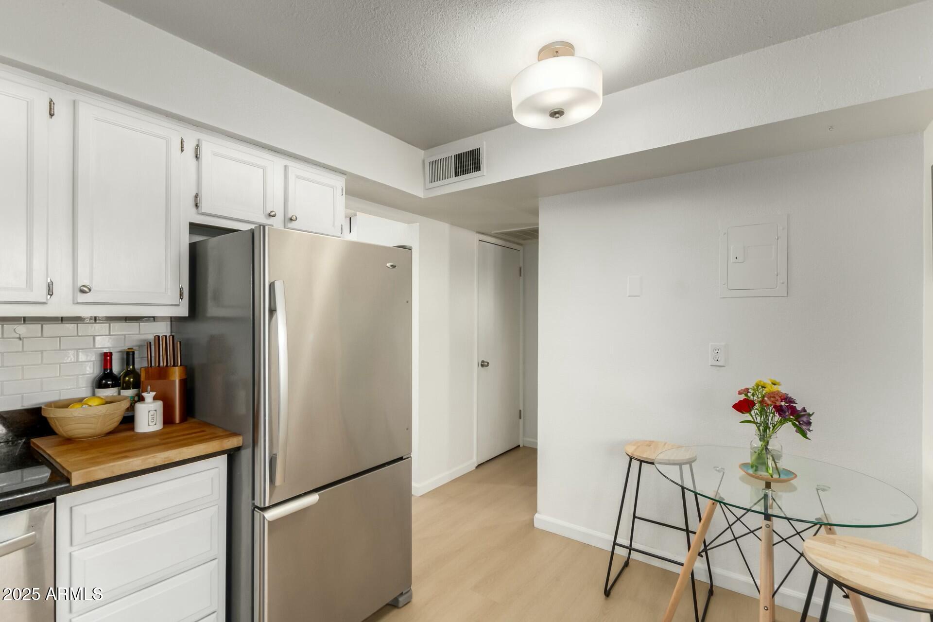 1531 W COLTER Street # 10