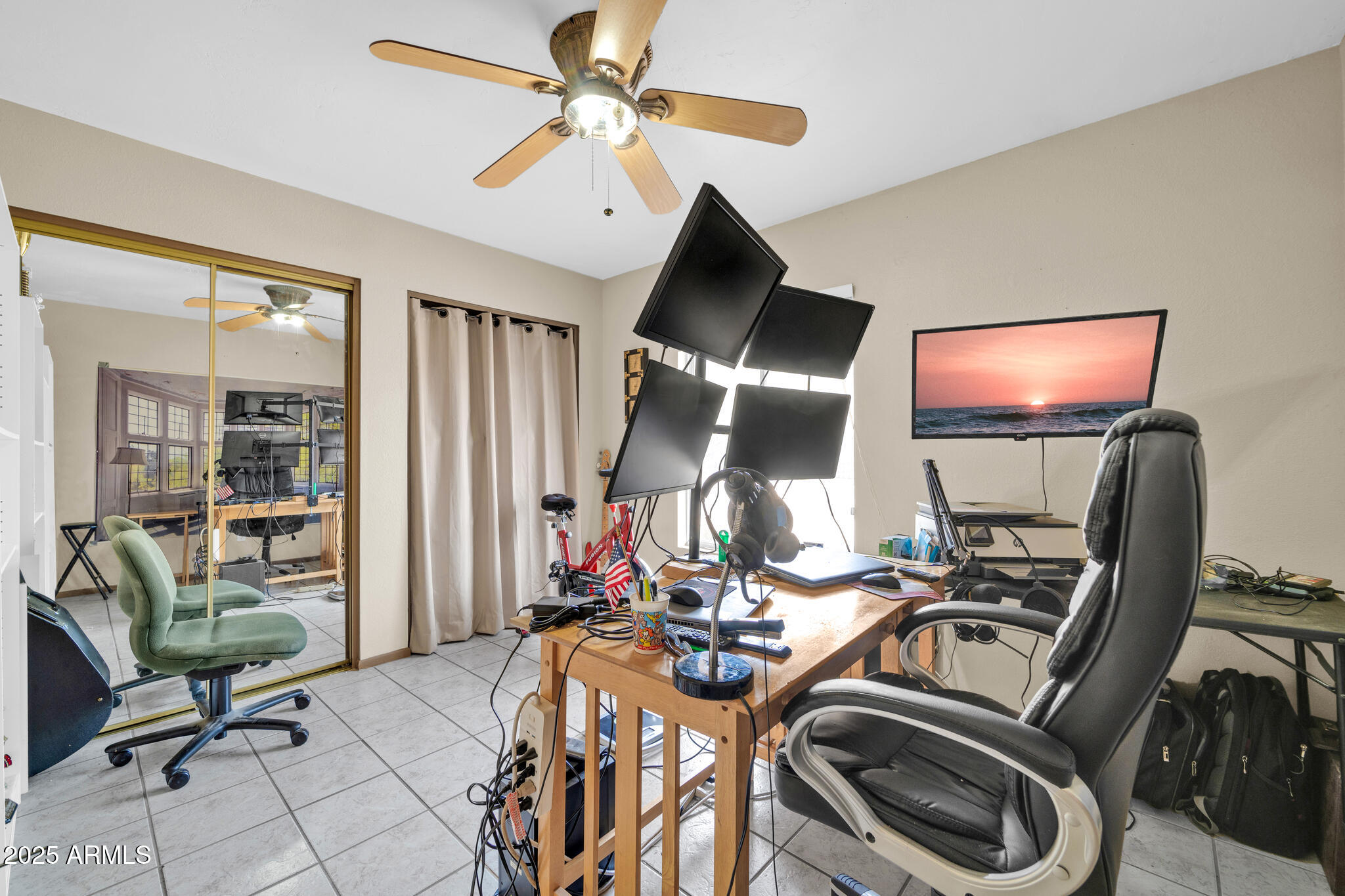 7337 W CLAREMONT Street