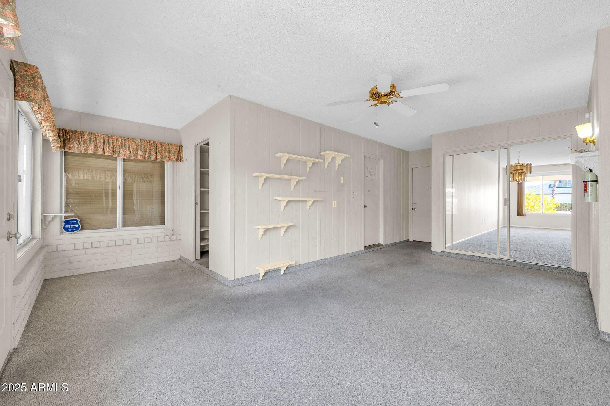 12611 W GABLE HILL Drive