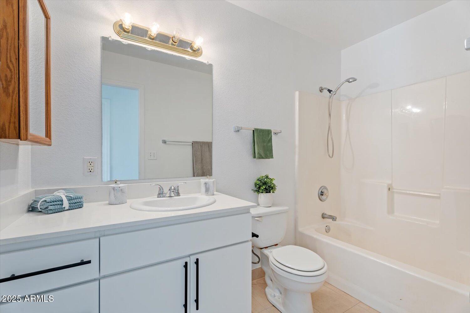 6316 W MONTEROSA Street