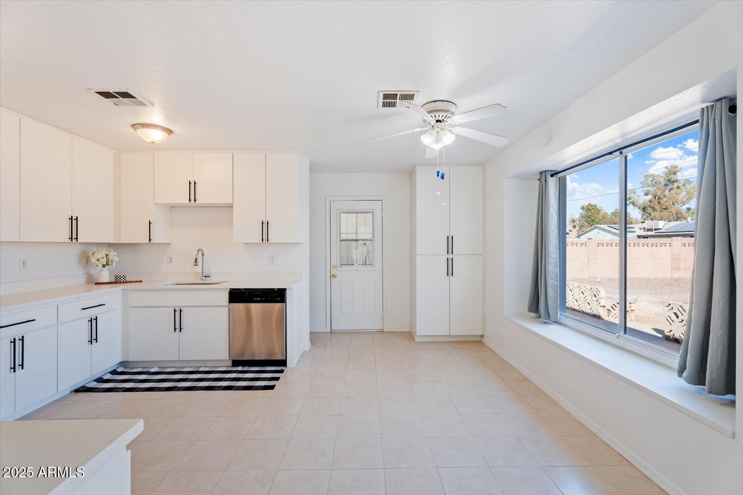 6316 W MONTEROSA Street