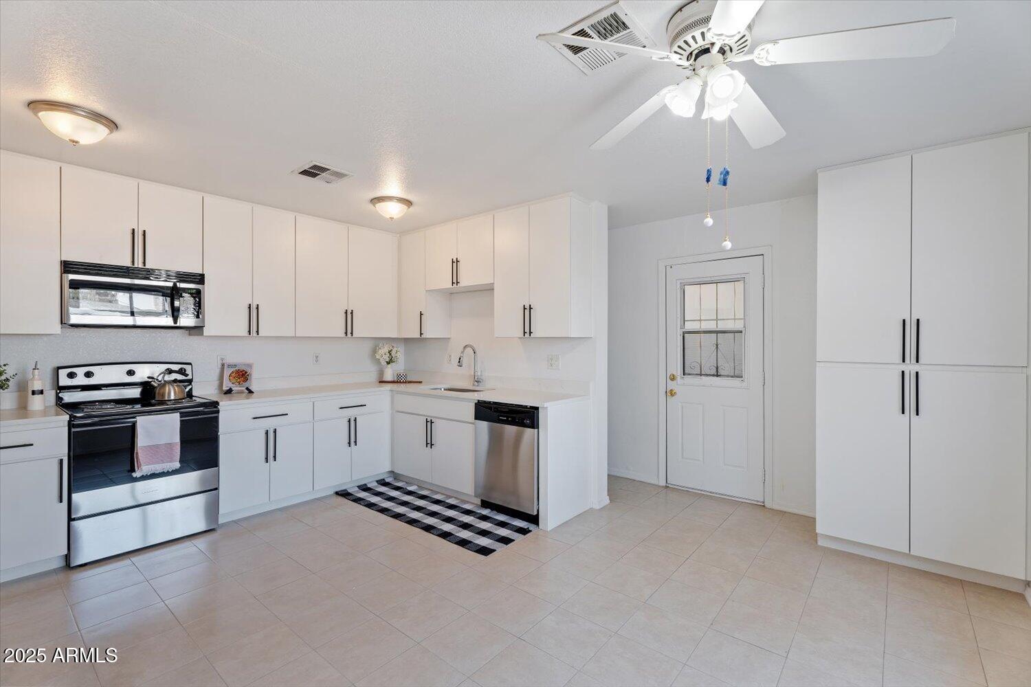 6316 W MONTEROSA Street