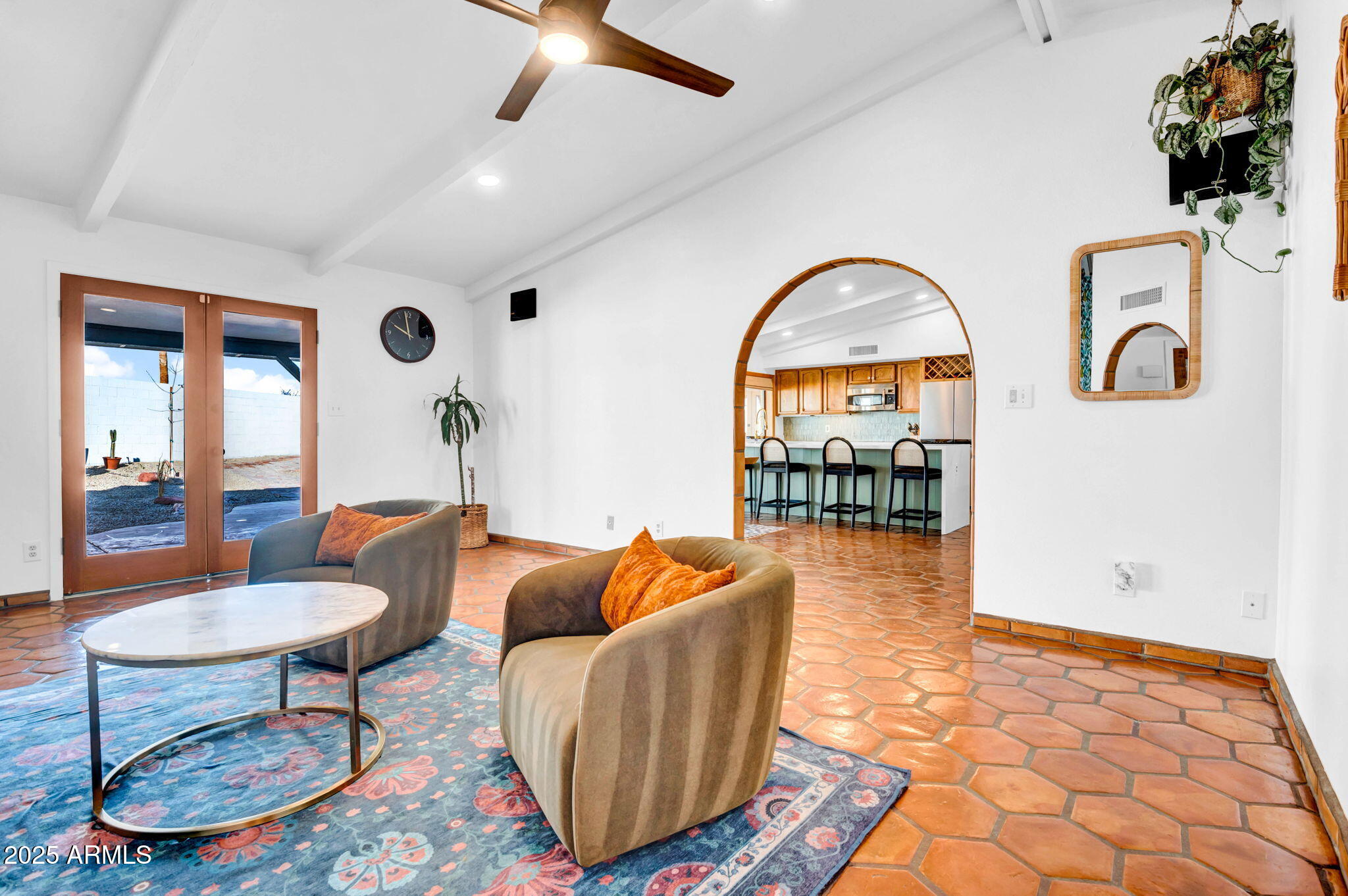 214 E MARCONI Avenue