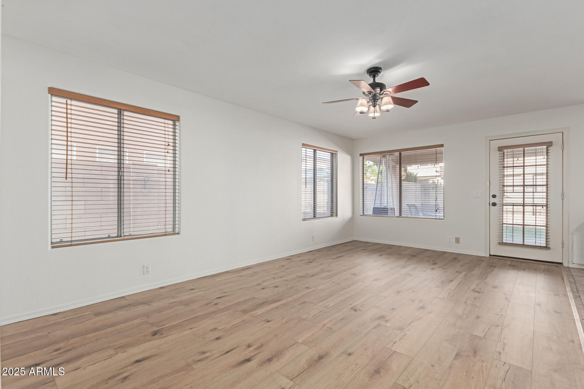 4248 E RAVEN Road