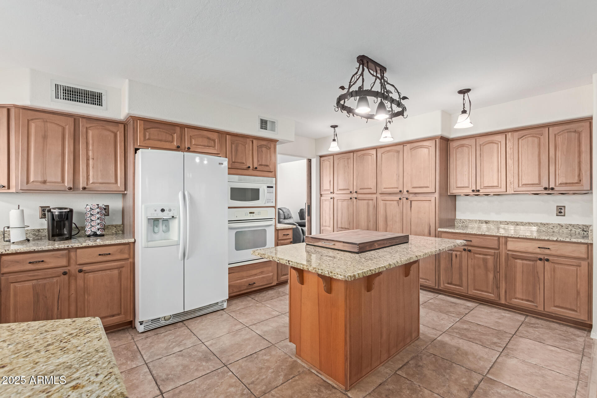 4248 E RAVEN Road