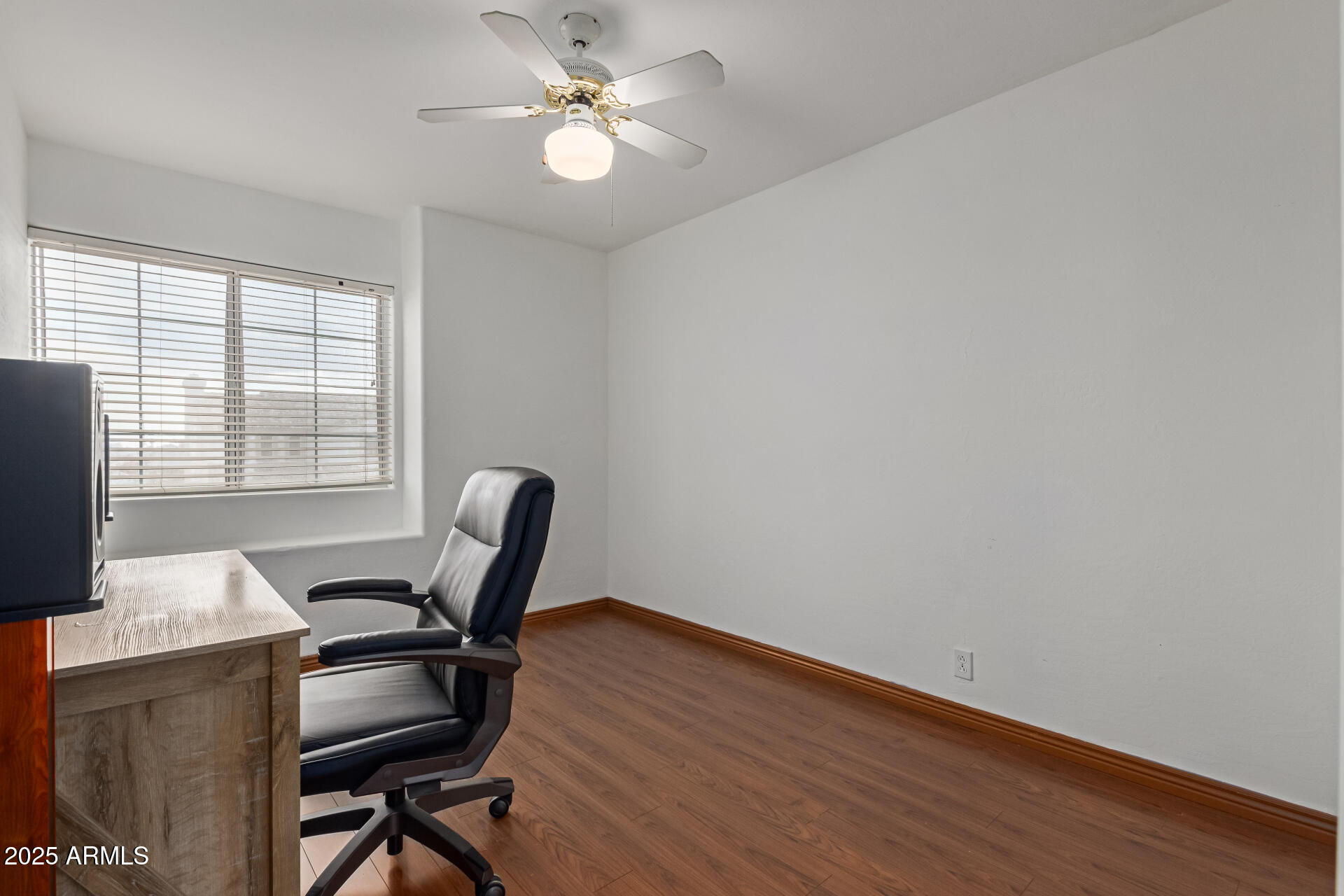 4248 E RAVEN Road