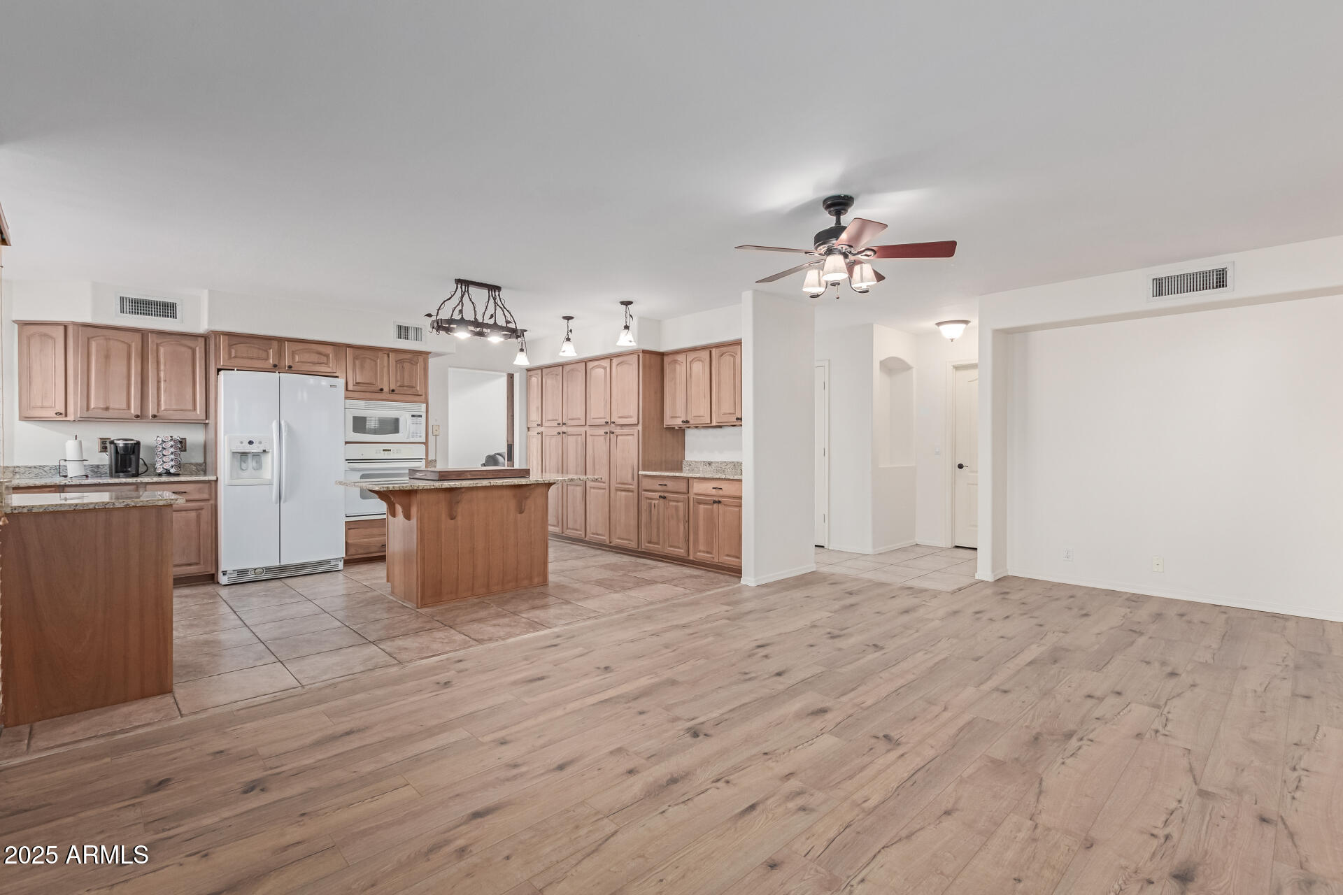 4248 E RAVEN Road