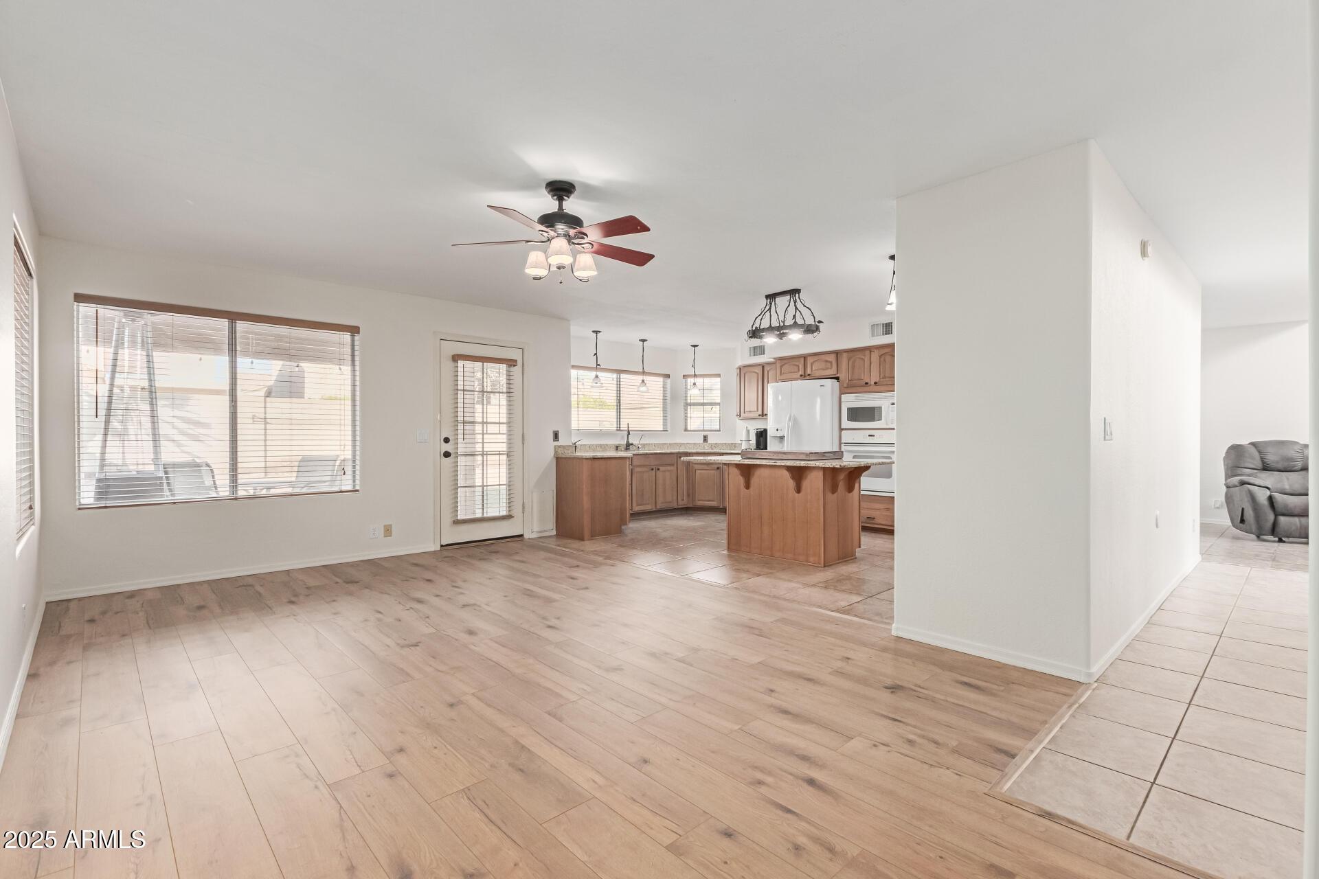 4248 E RAVEN Road