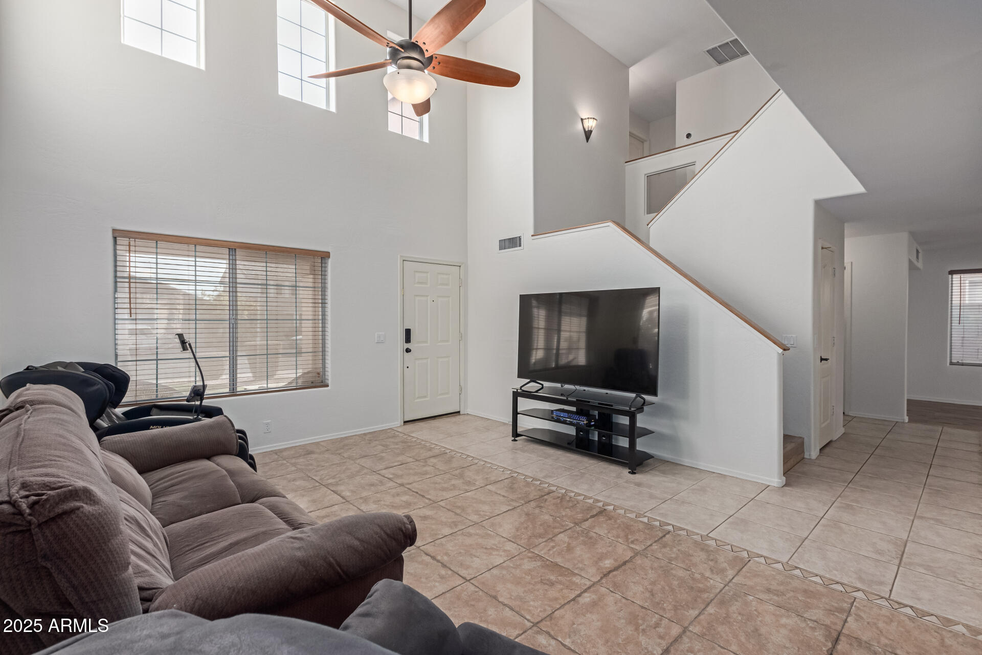 4248 E RAVEN Road