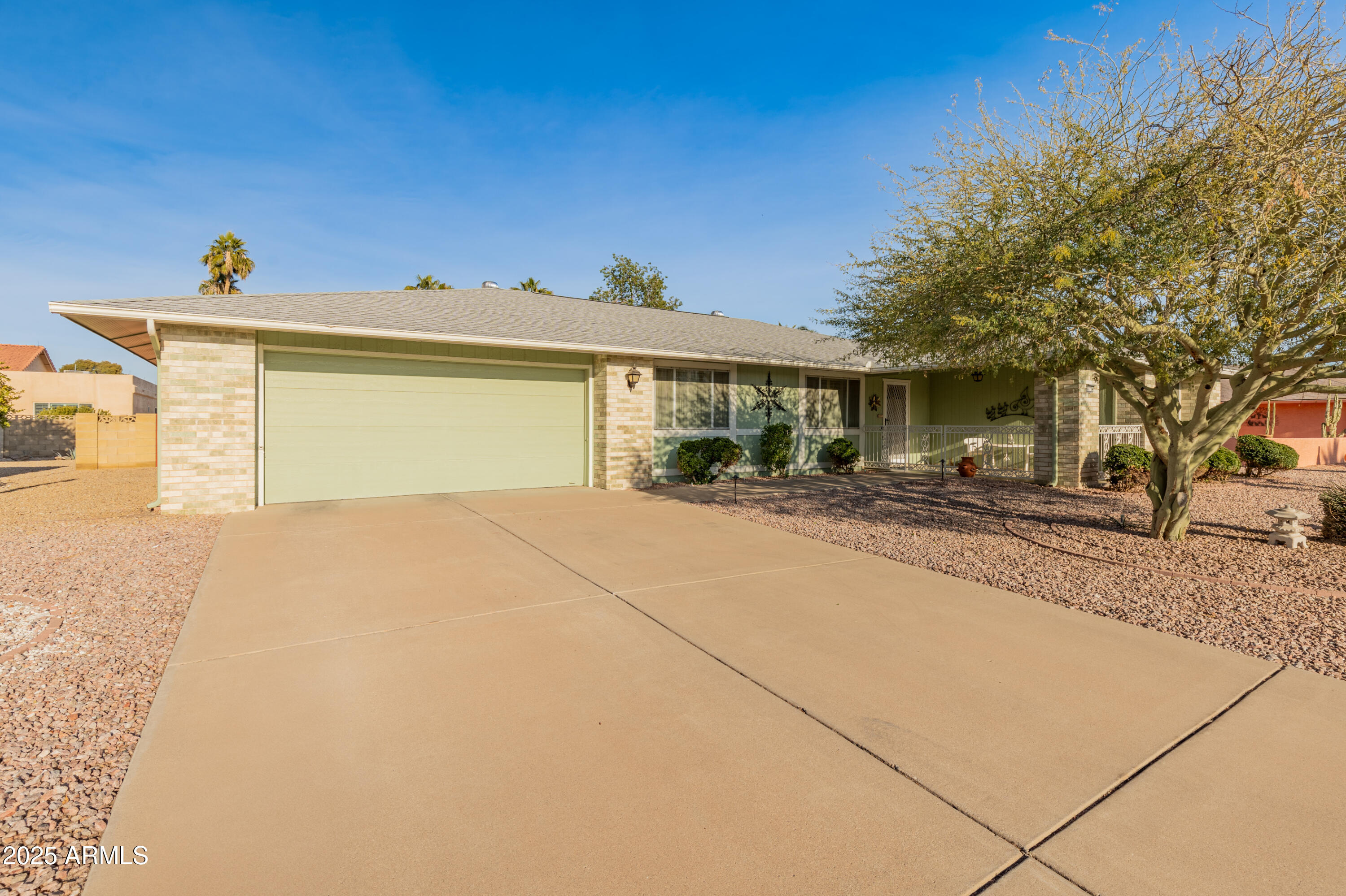 12734 W CRYSTAL LAKE Drive