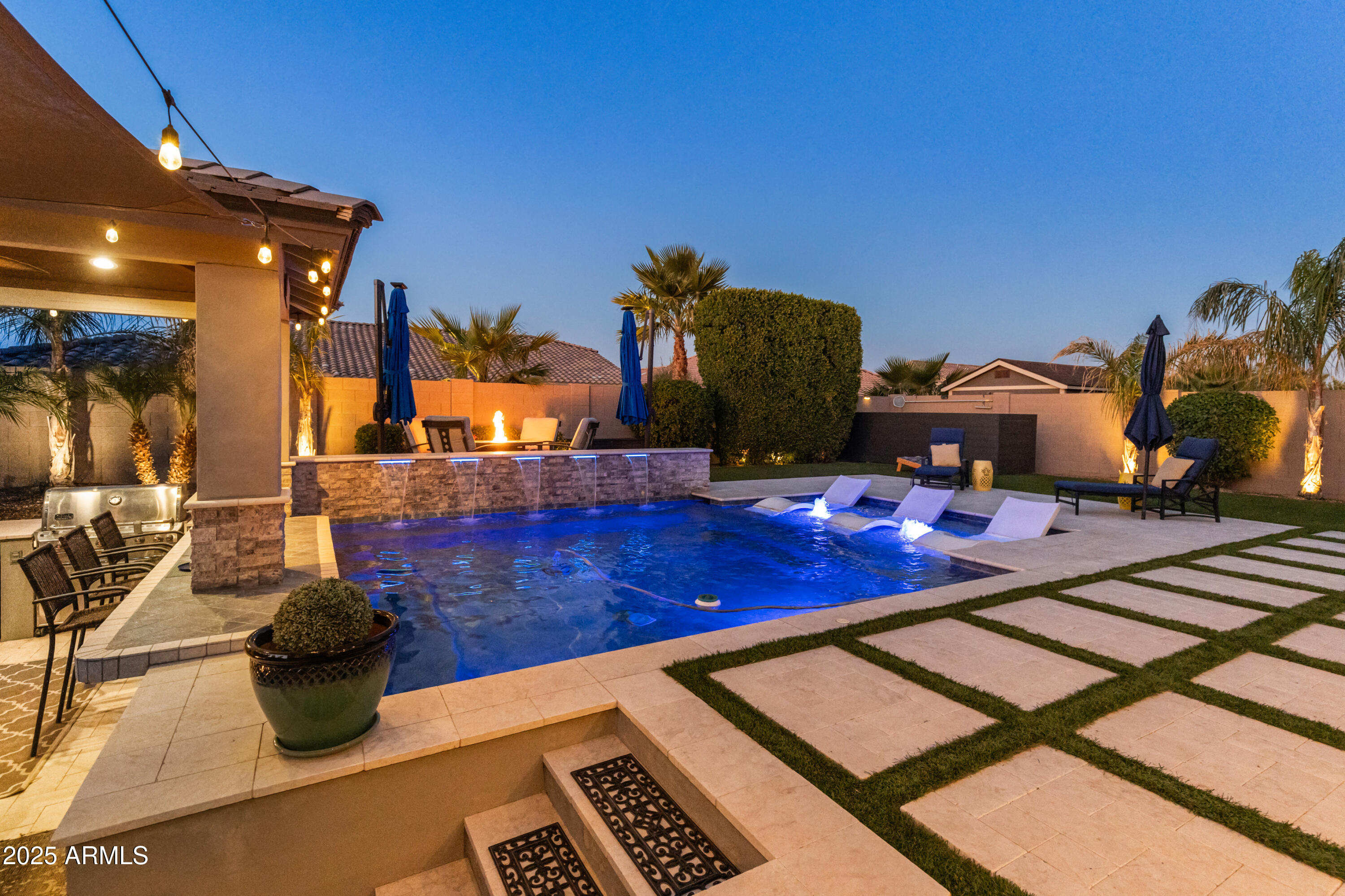 21622 E VIA DE ARBOLES --