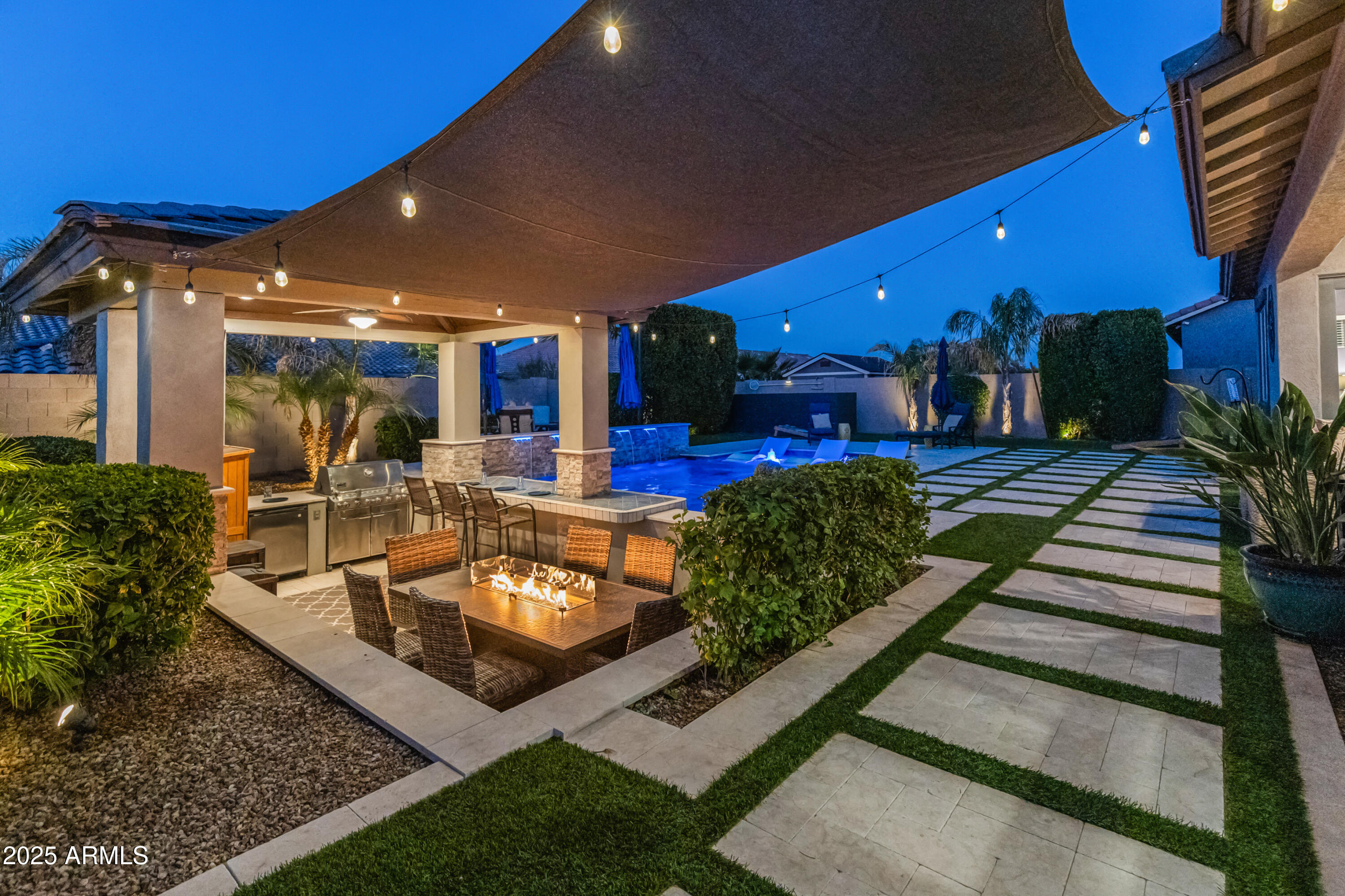 21622 E VIA DE ARBOLES --