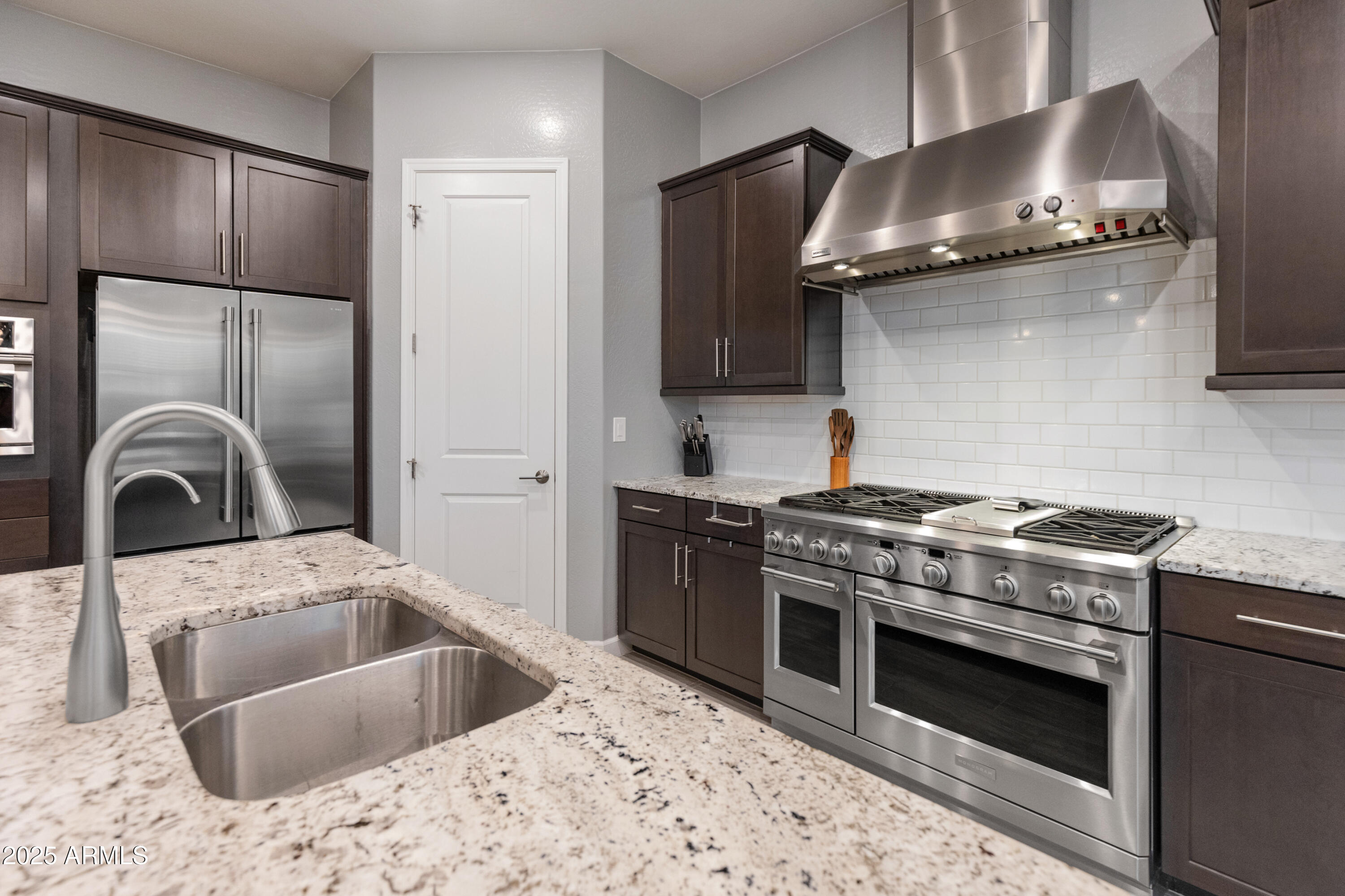 21622 E VIA DE ARBOLES --