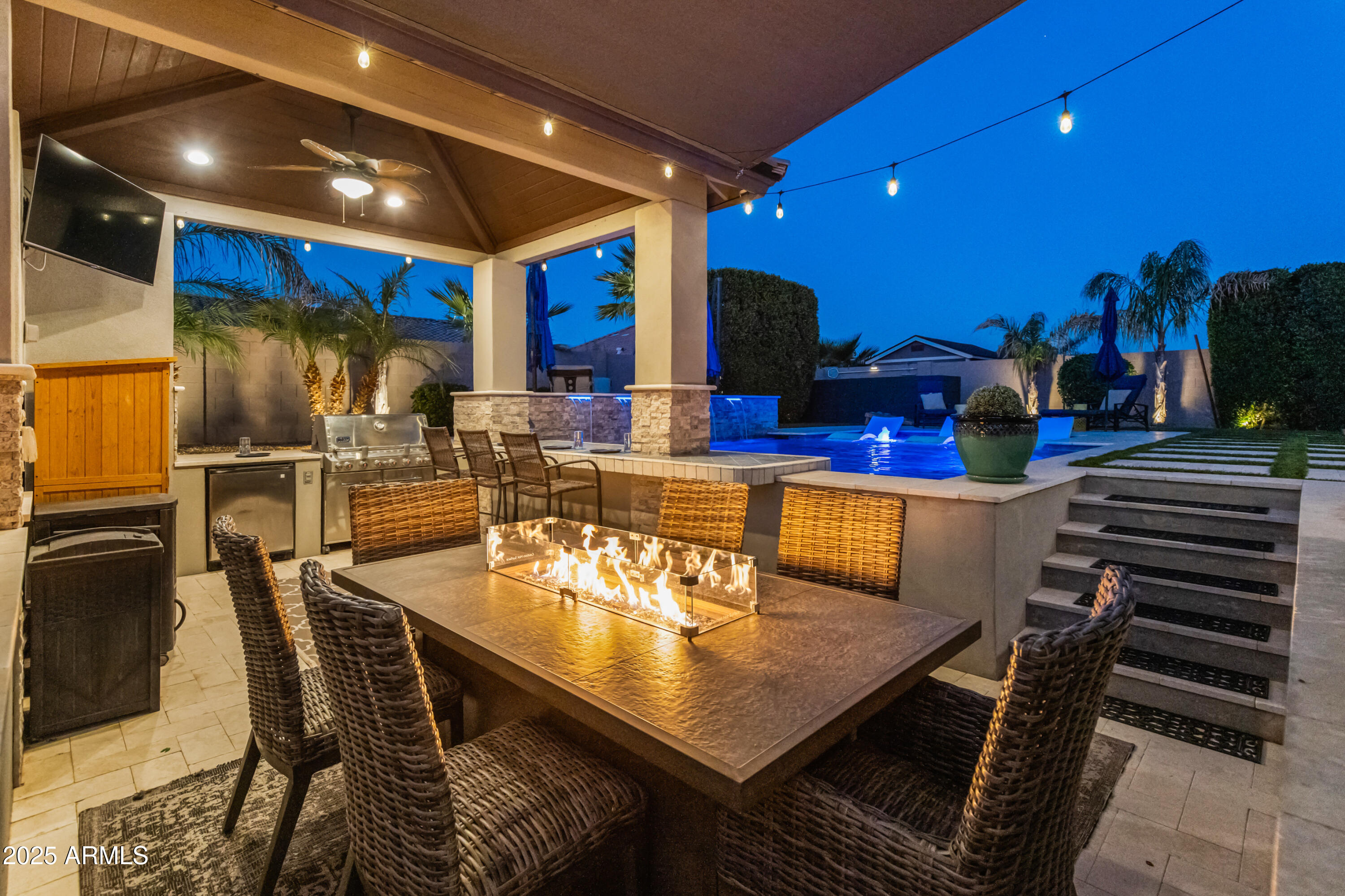 21622 E VIA DE ARBOLES --