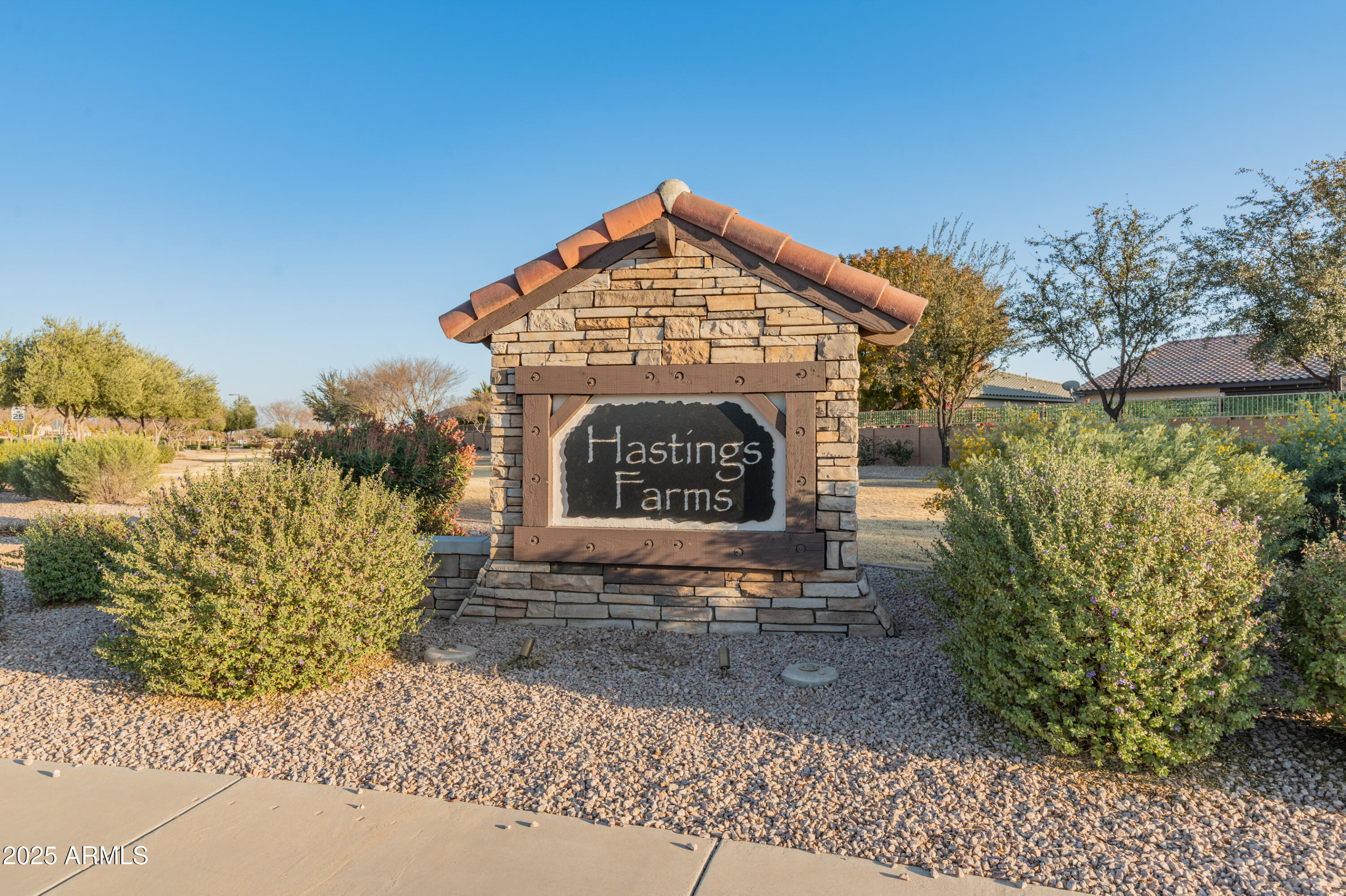 21622 E VIA DE ARBOLES --