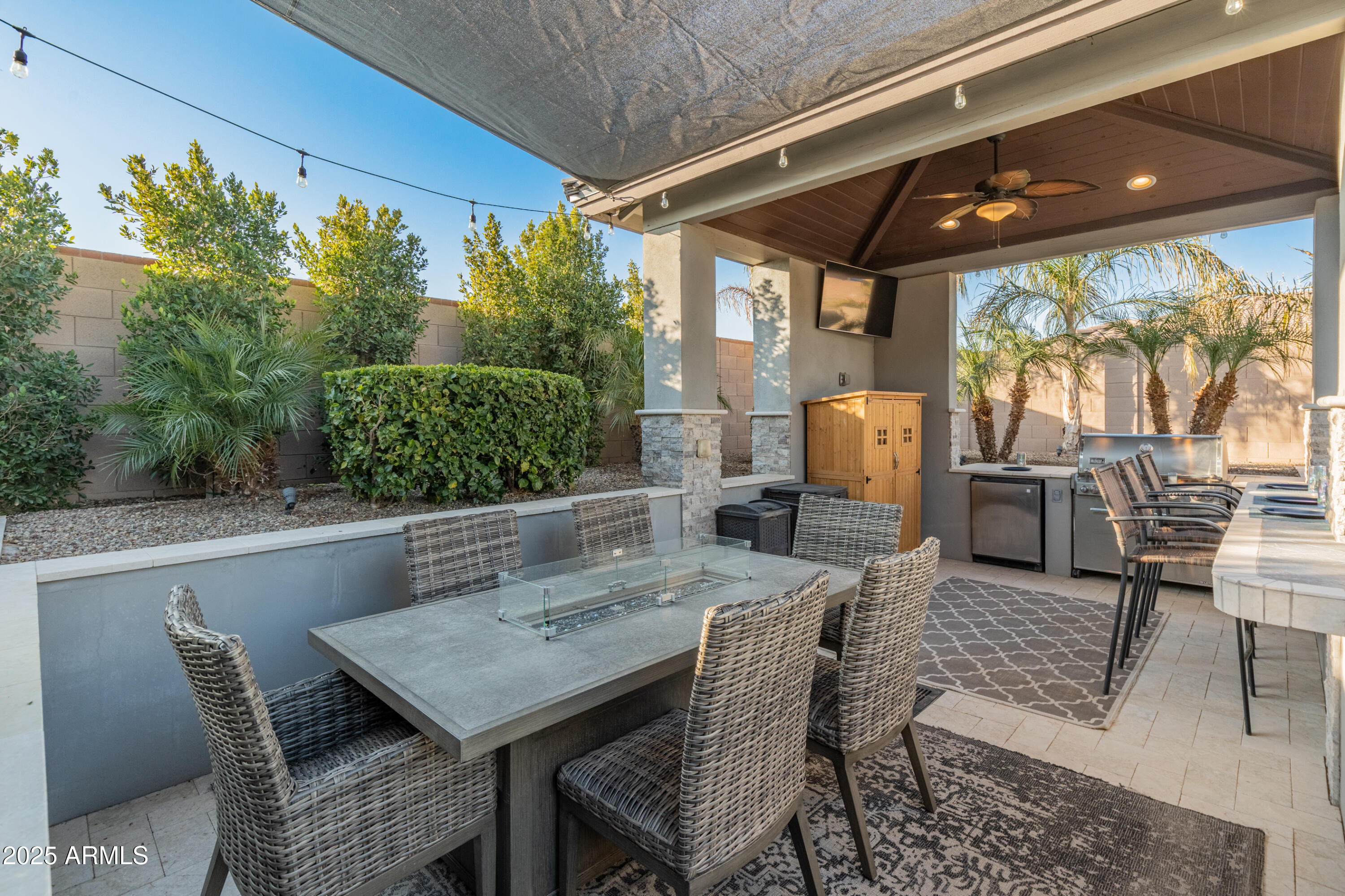 21622 E VIA DE ARBOLES --