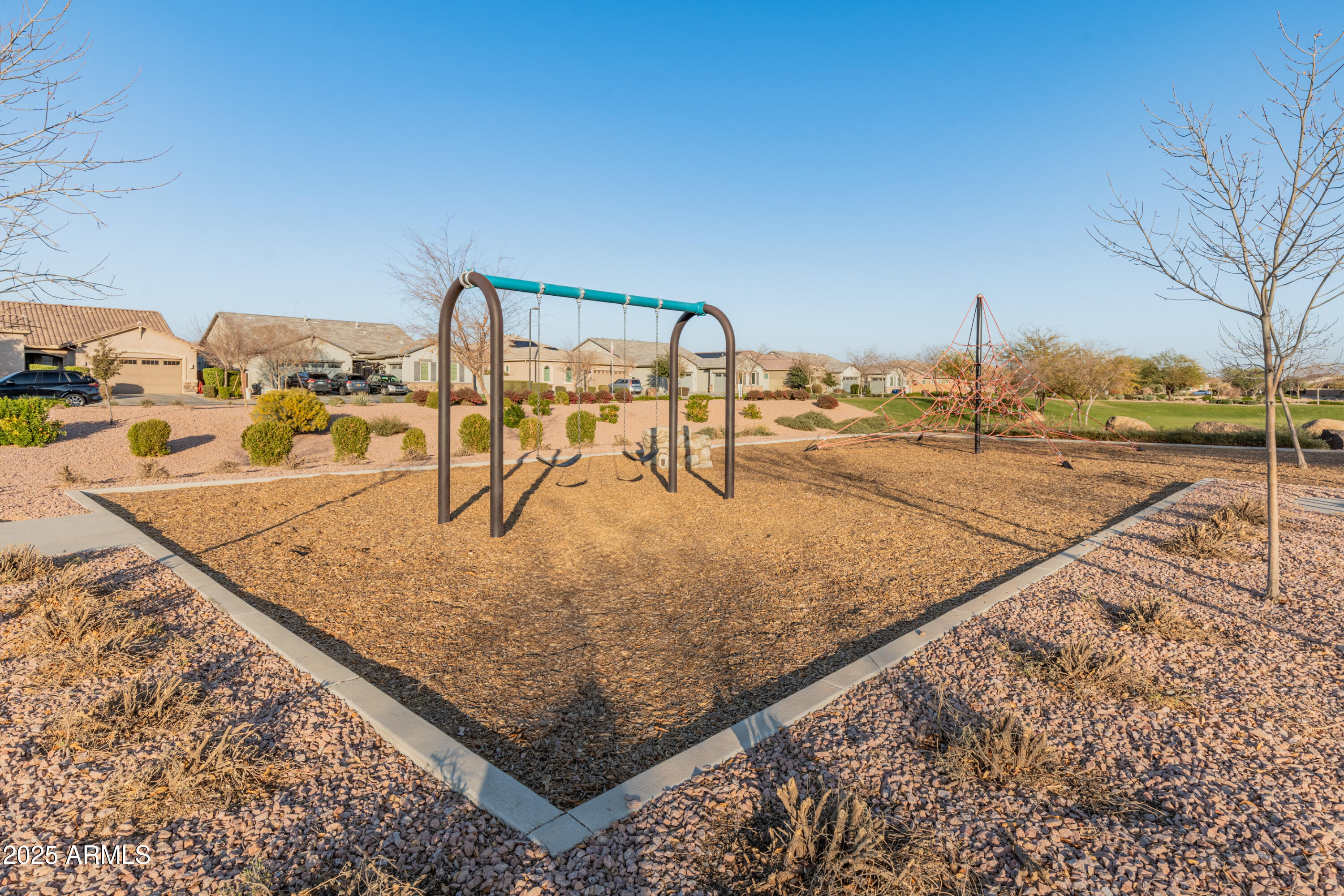 21622 E VIA DE ARBOLES --