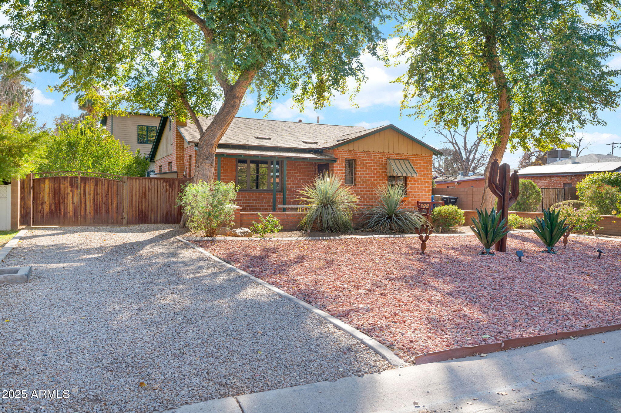 311 W GEORGIA Avenue