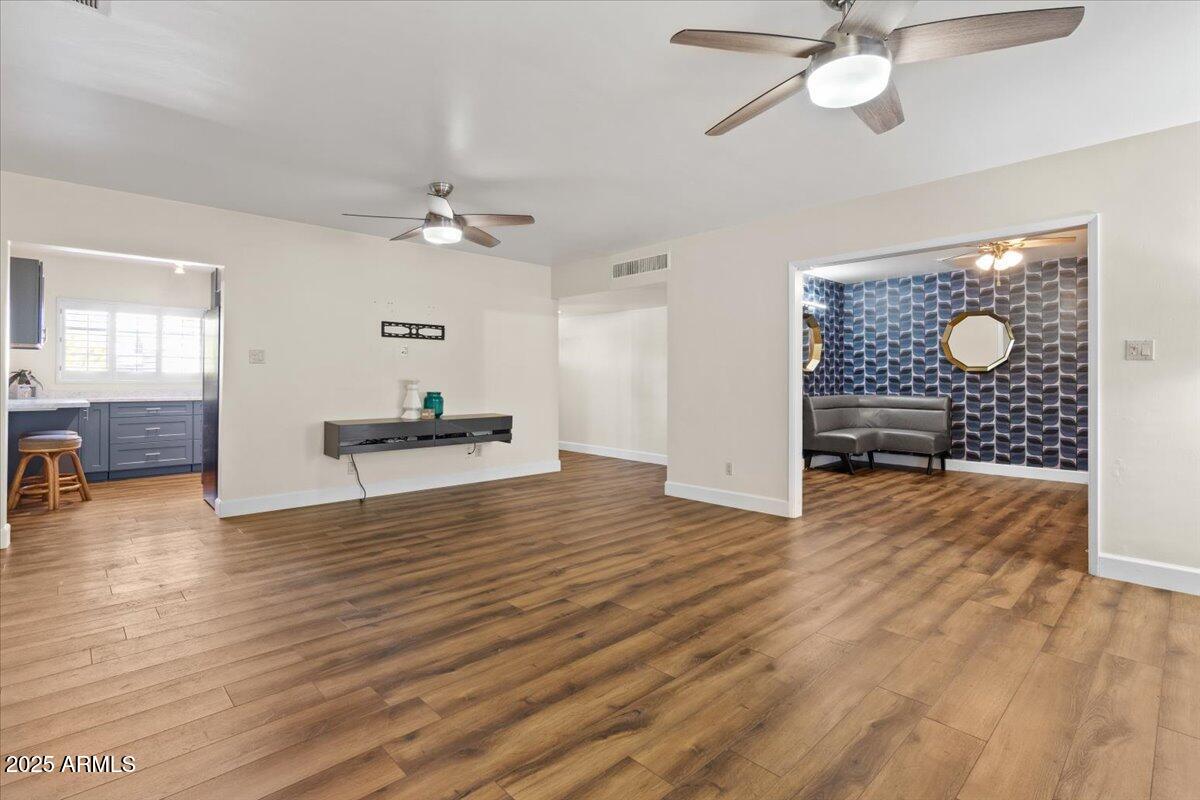 1101 E MARLETTE Avenue